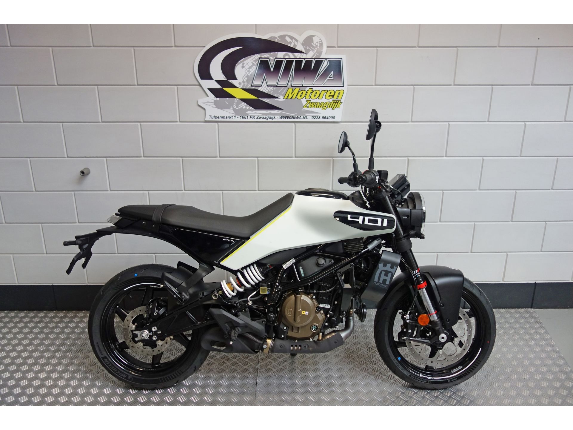 56630726-1 Nieuwe Husqvarna Vitpilen naked bike met cc motor uit 2025 bij NIWA Motoren
