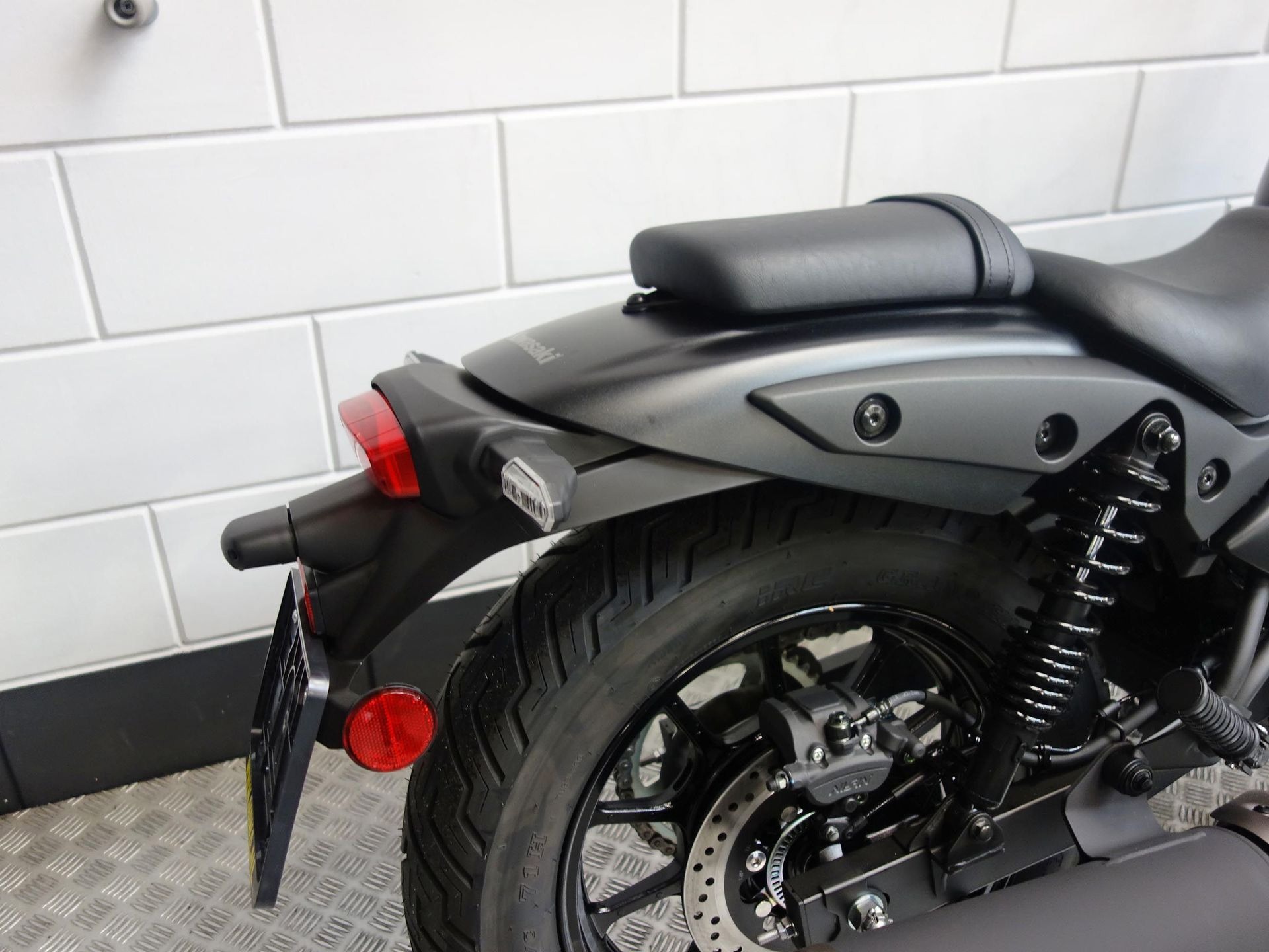 56630731-11 Nieuwe Kawasaki Eliminator 500 chopper met 451cc motor uit 2026 bij NIWA Motoren