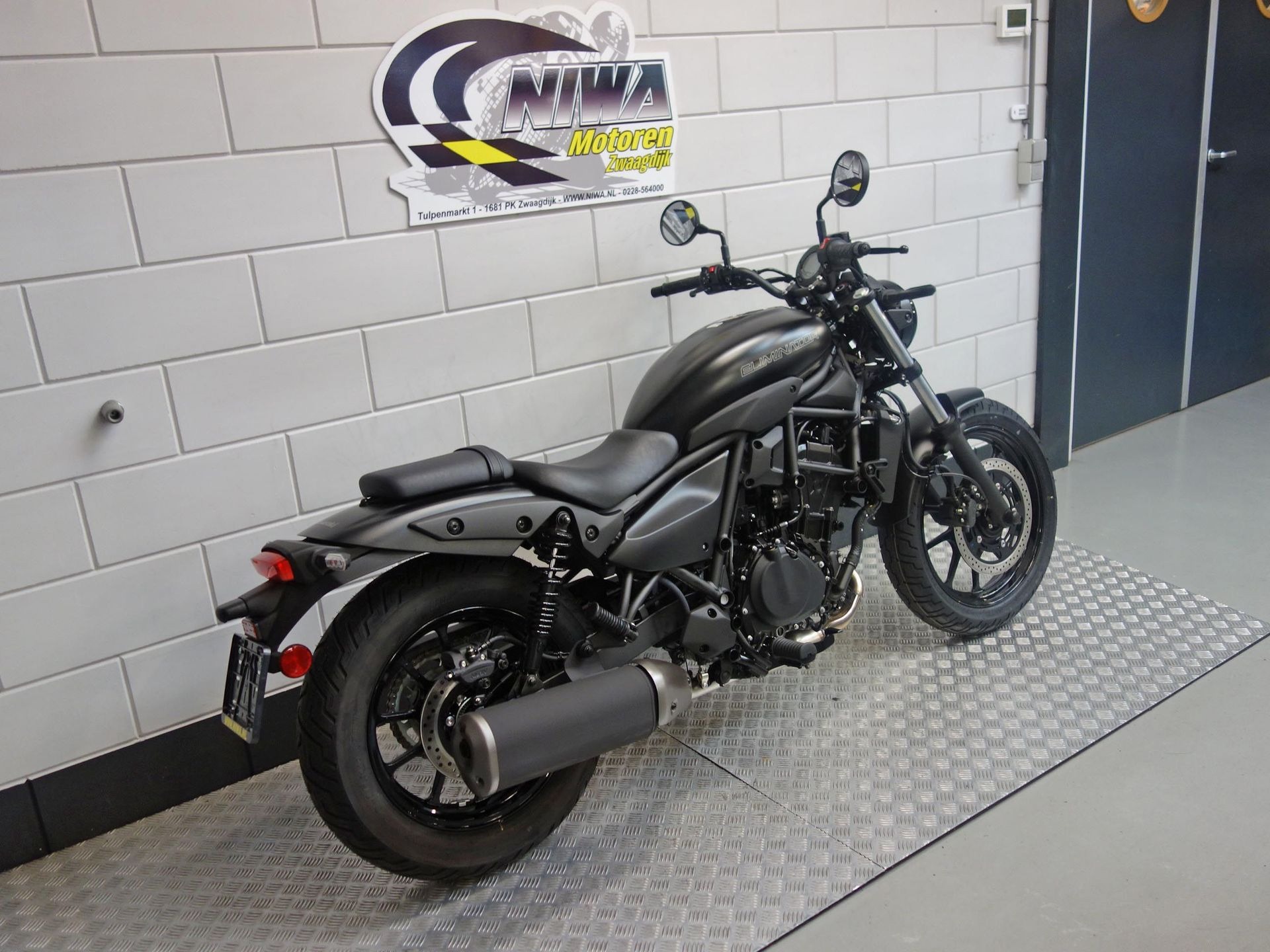 56630731-2 Nieuwe Kawasaki Eliminator 500 chopper met 451cc motor uit 2026 bij NIWA Motoren