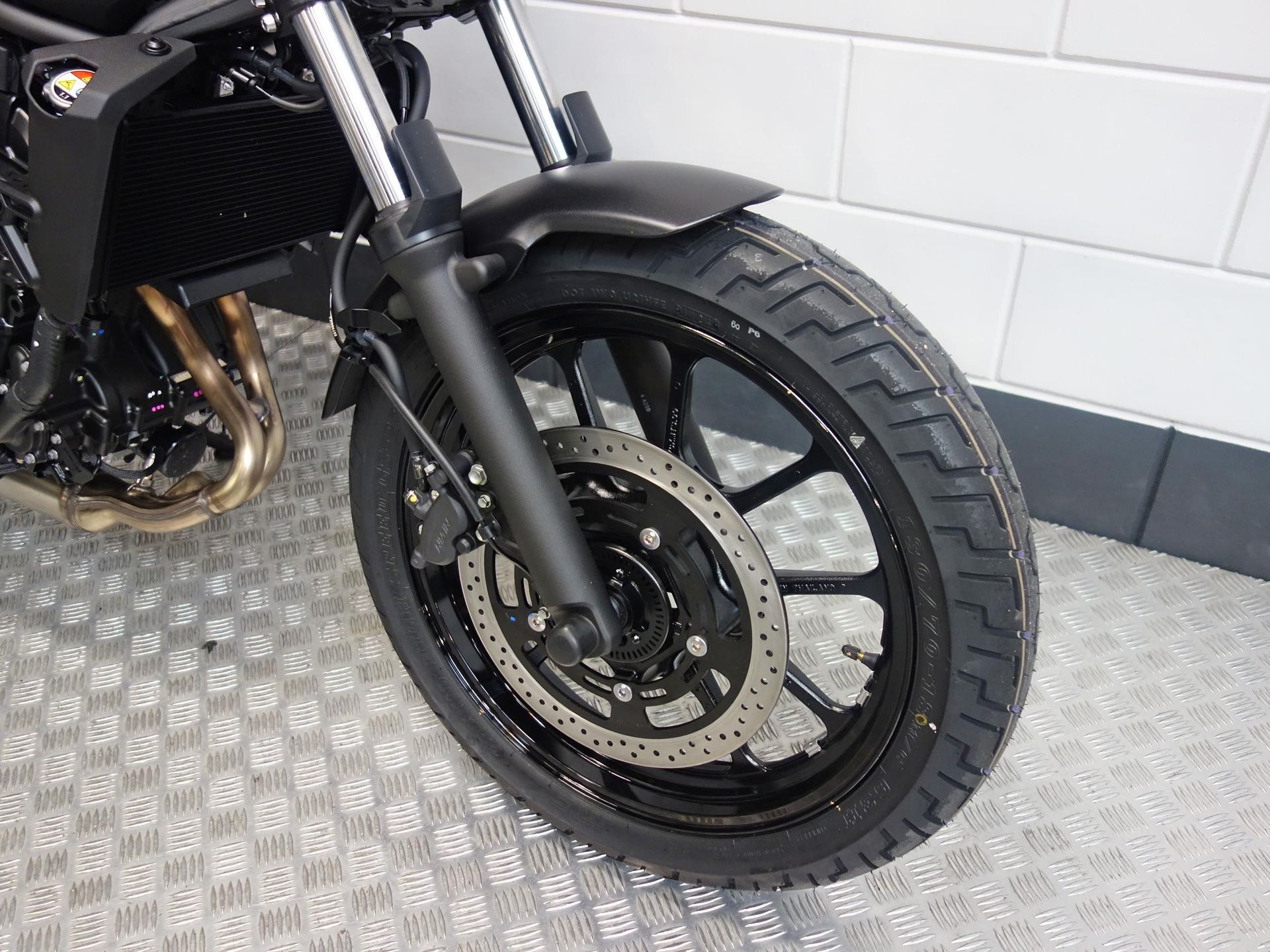 56630731-7 Nieuwe Kawasaki Eliminator 500 chopper met 451cc motor uit 2026 bij NIWA Motoren