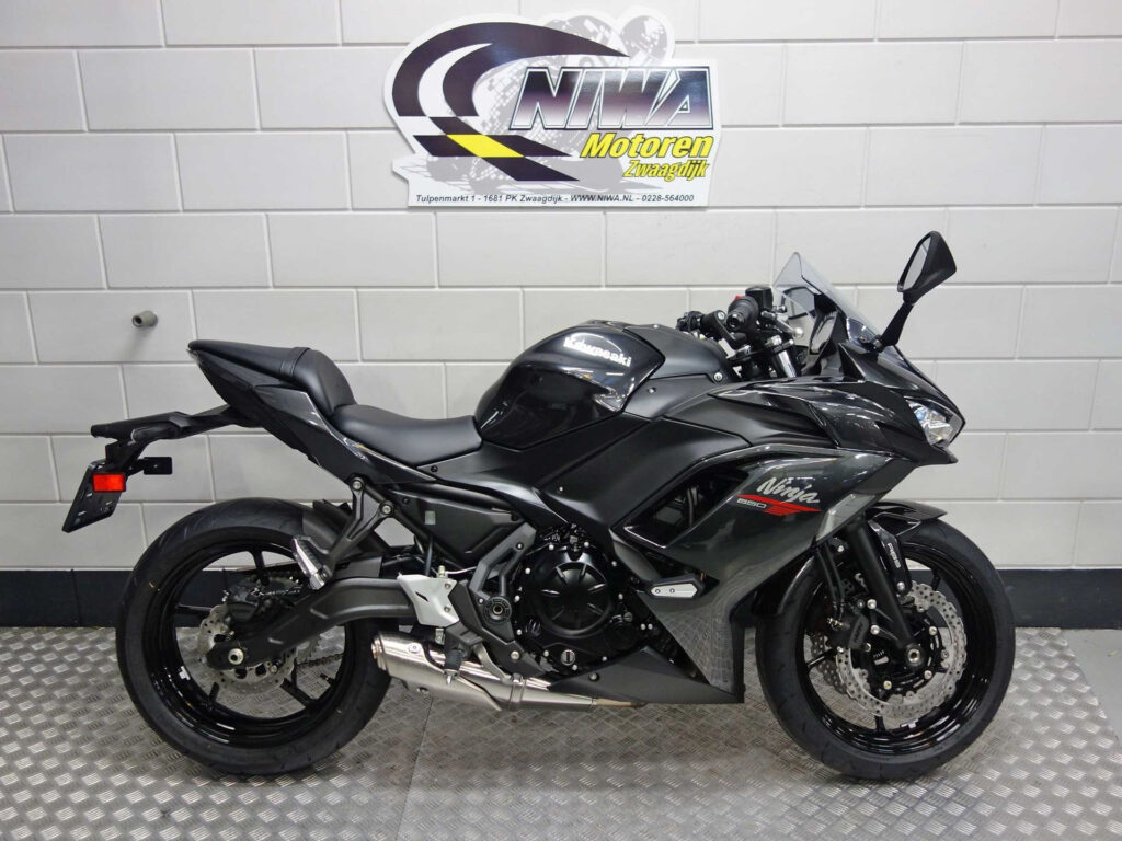 Nieuwe Kawasaki Ninja 650 sport met 649cc motor uit 2026 bij NIWA Motoren