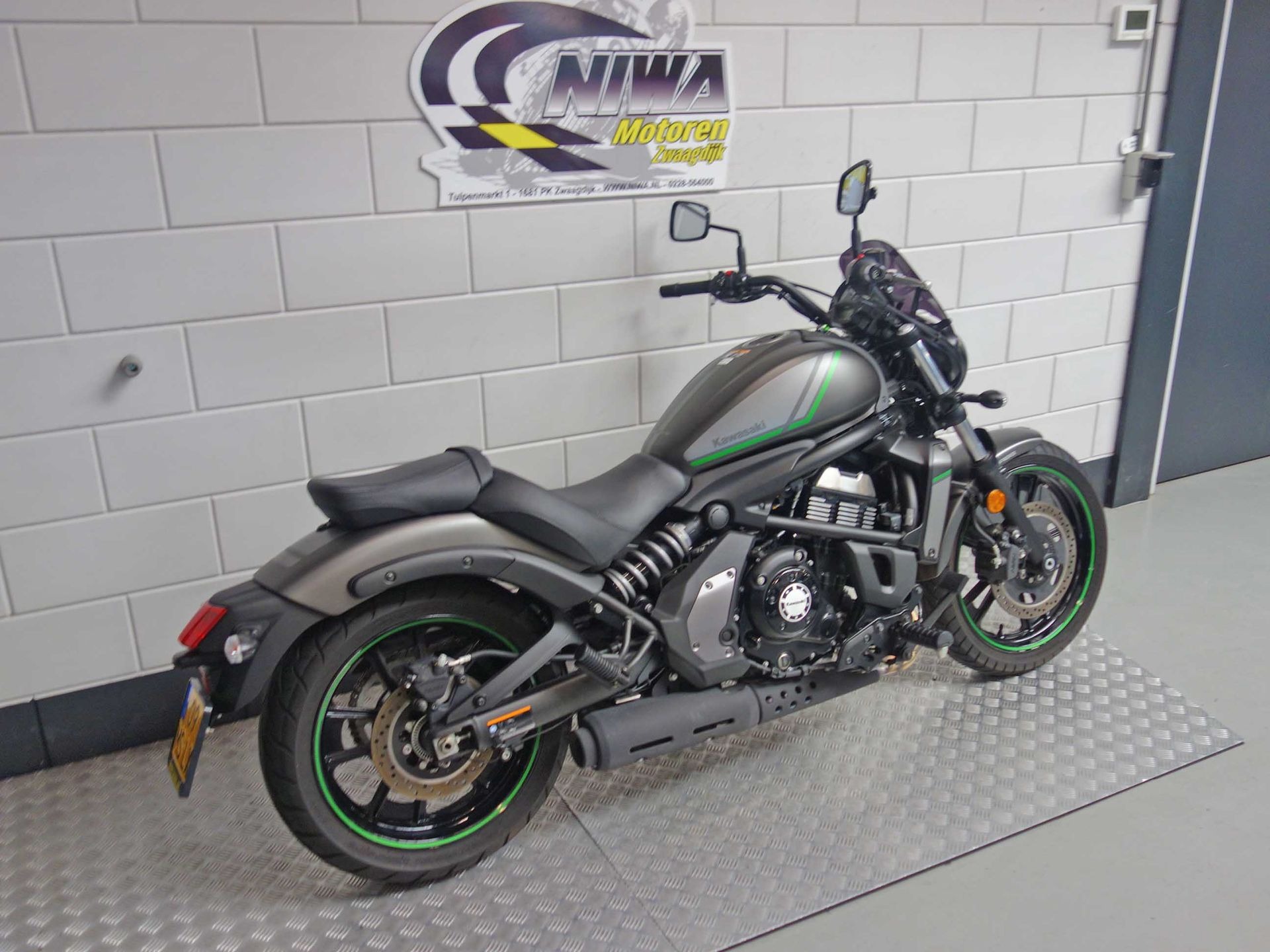 56630943-3 Gebruikte Kawasaki Vulcan chopper met 649cc motor uit 2023 bij NIWA Motoren