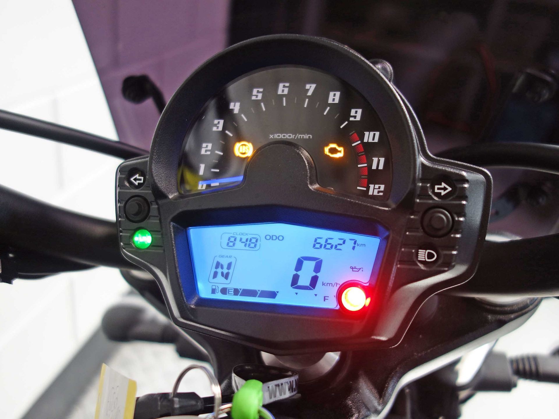 56630943-5 Gebruikte Kawasaki Vulcan chopper met 649cc motor uit 2023 bij NIWA Motoren