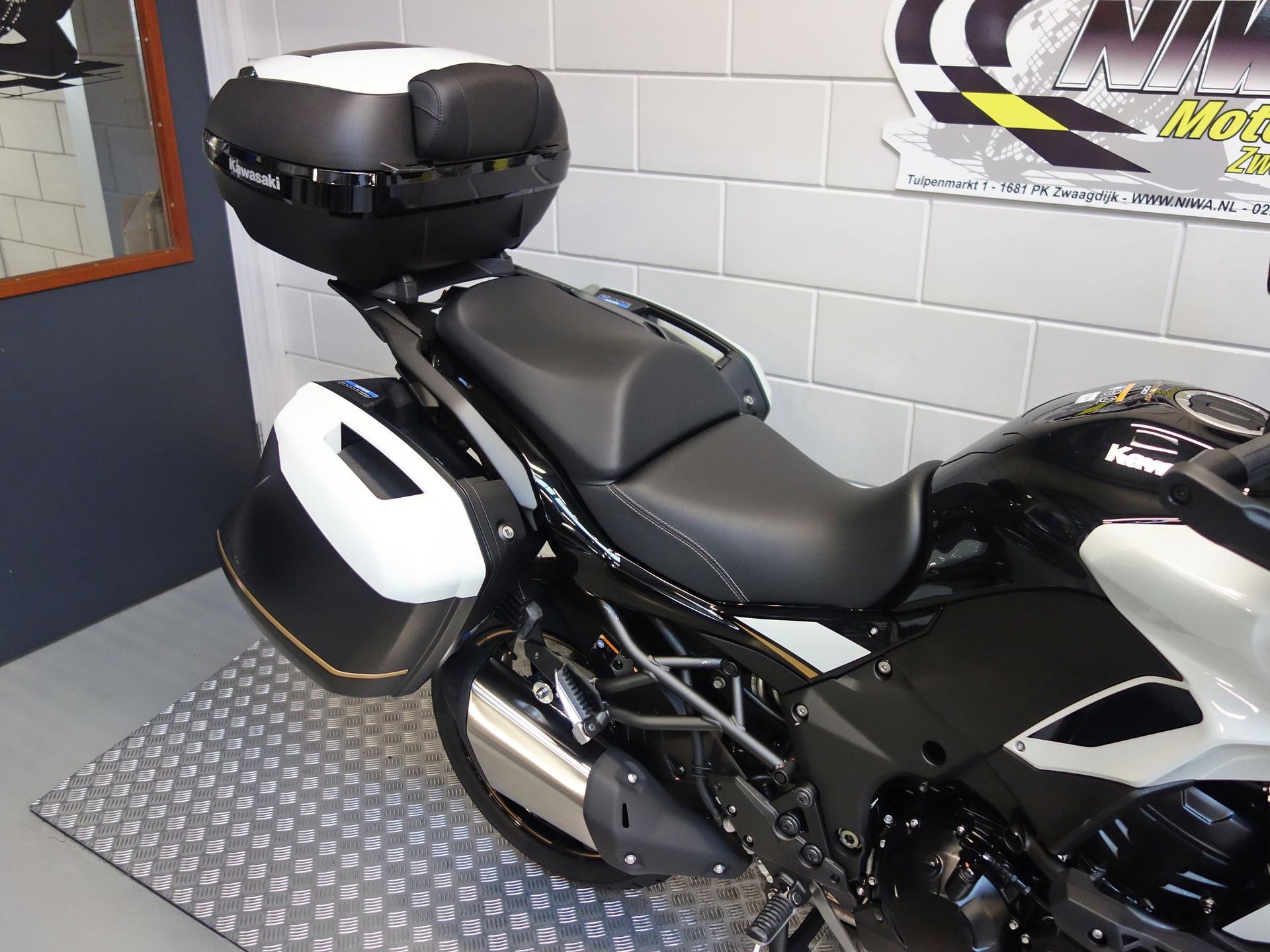 56630946-6 Nieuwe Kawasaki Versys 1100 tour met cc motor uit 2025 bij NIWA Motoren