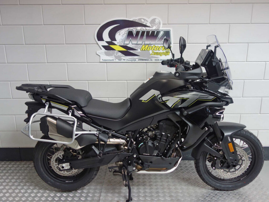 Nieuwe CFMOTO 800 MT tour met 799cc motor uit 2026 bij NIWA Motoren