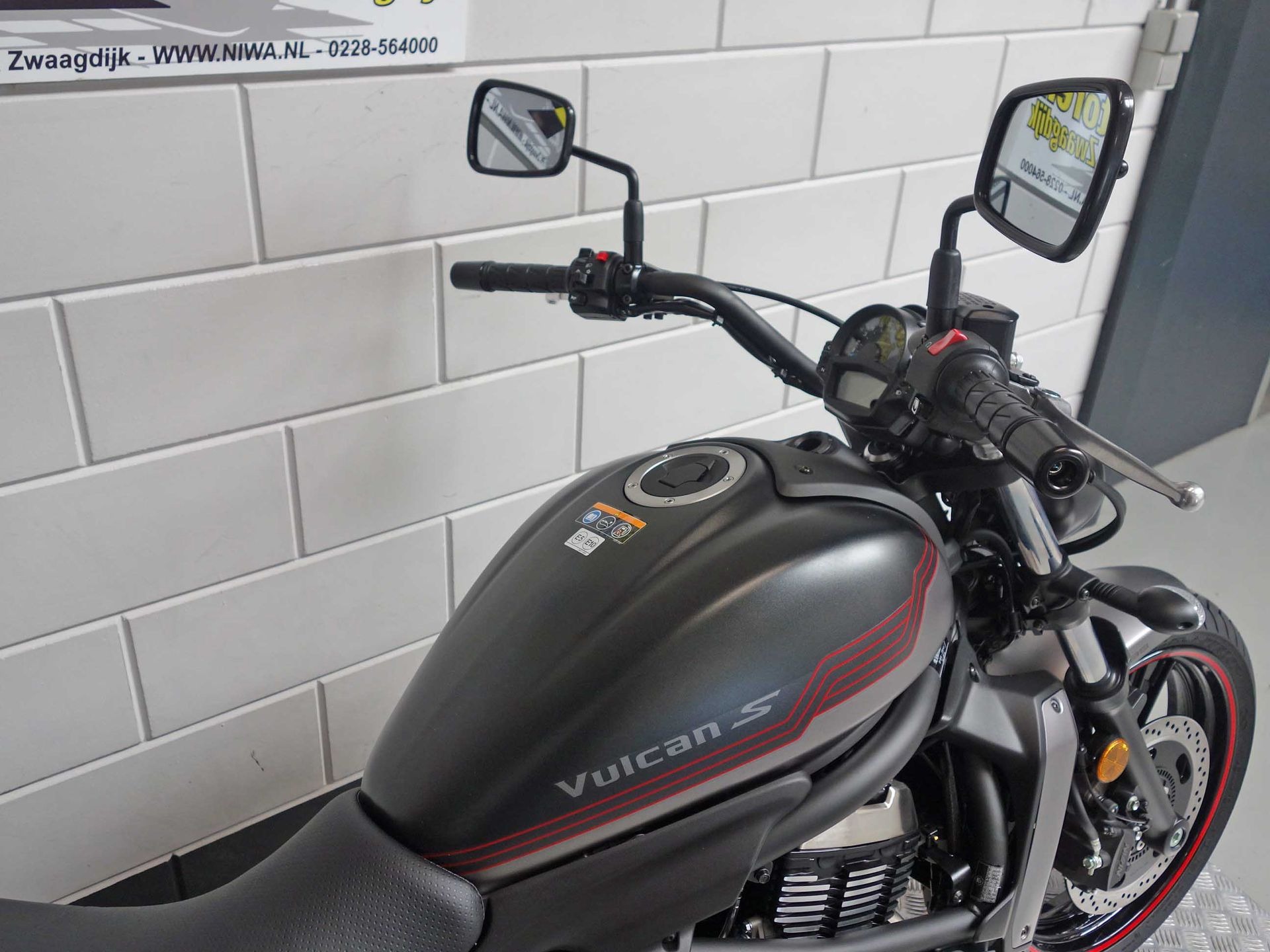 56631685-5 Nieuwe Kawasaki Vulcan chopper met 649cc motor uit 2026 bij NIWA Motoren