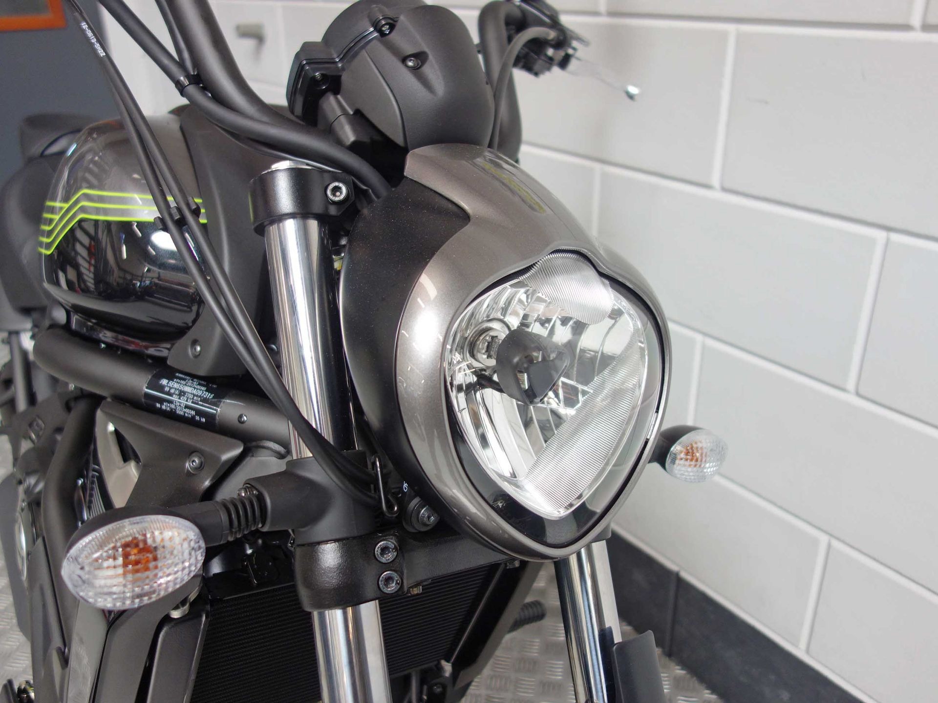 56631689-5 Nieuwe Kawasaki Vulcan chopper met 649cc motor uit 2026 bij NIWA Motoren