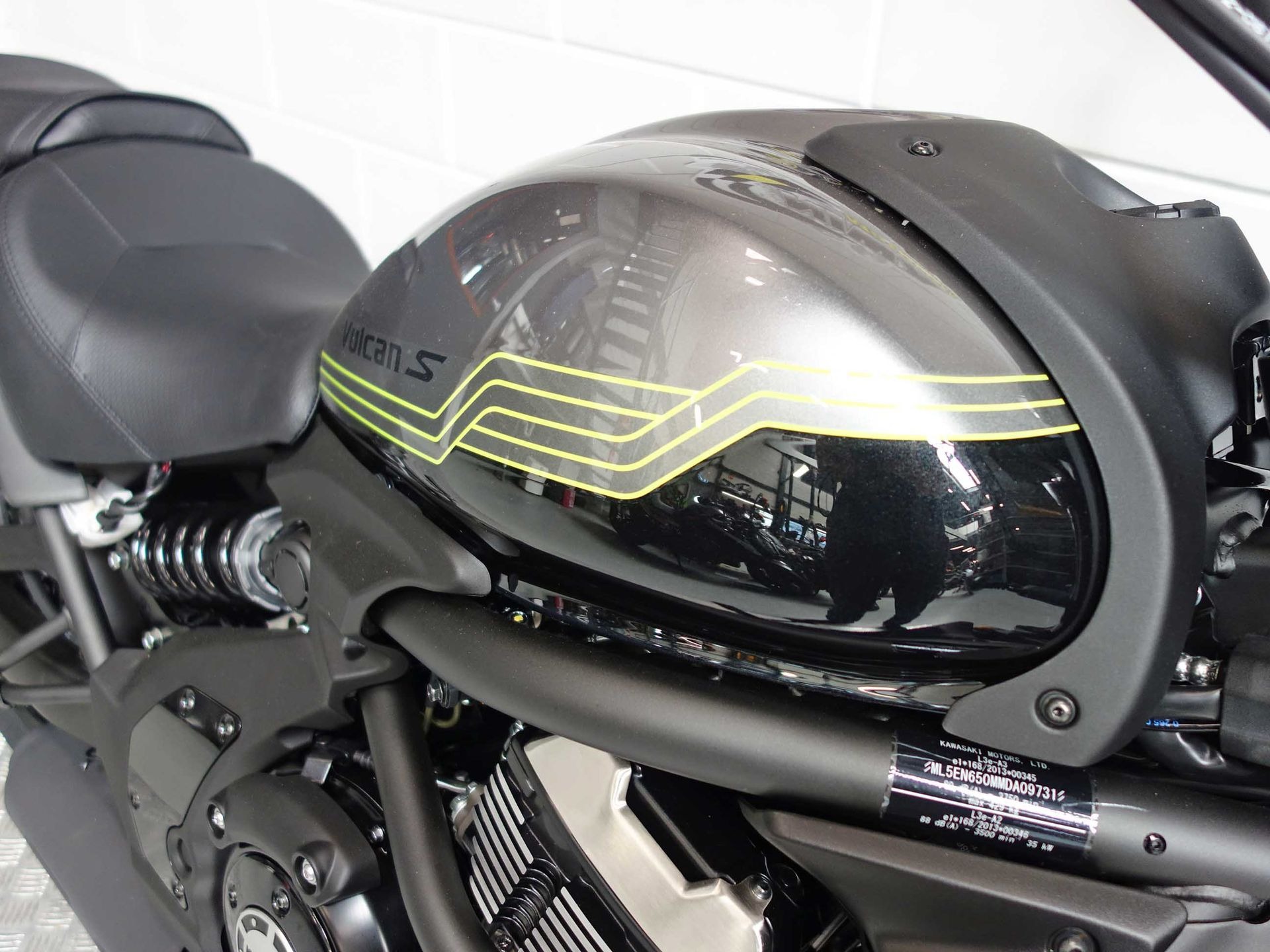 56631689-6 Nieuwe Kawasaki Vulcan chopper met 649cc motor uit 2026 bij NIWA Motoren