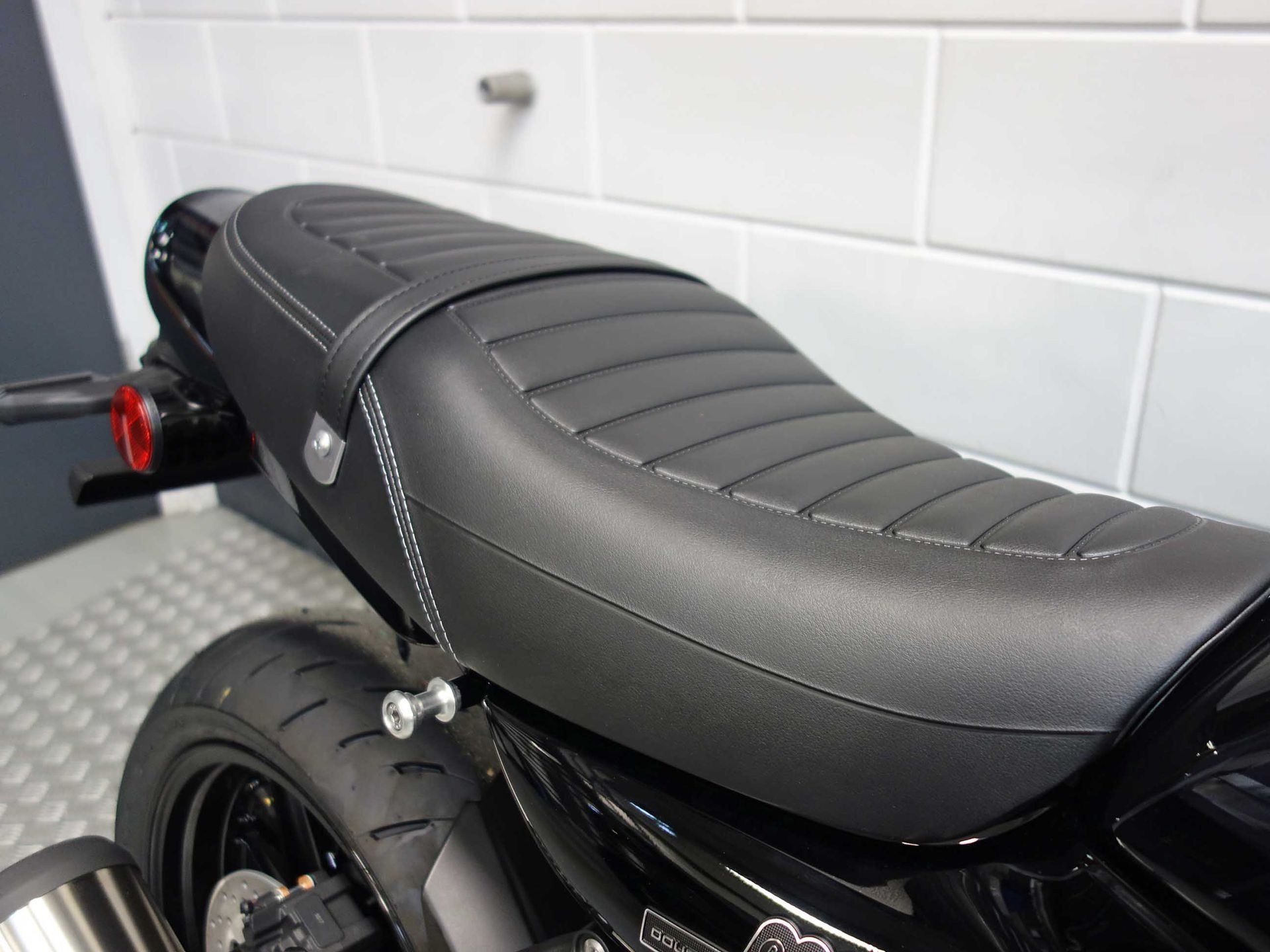 56631907-10 Nieuwe Kawasaki Z900RS naked bike met 948cc motor uit 2026 bij NIWA Motoren