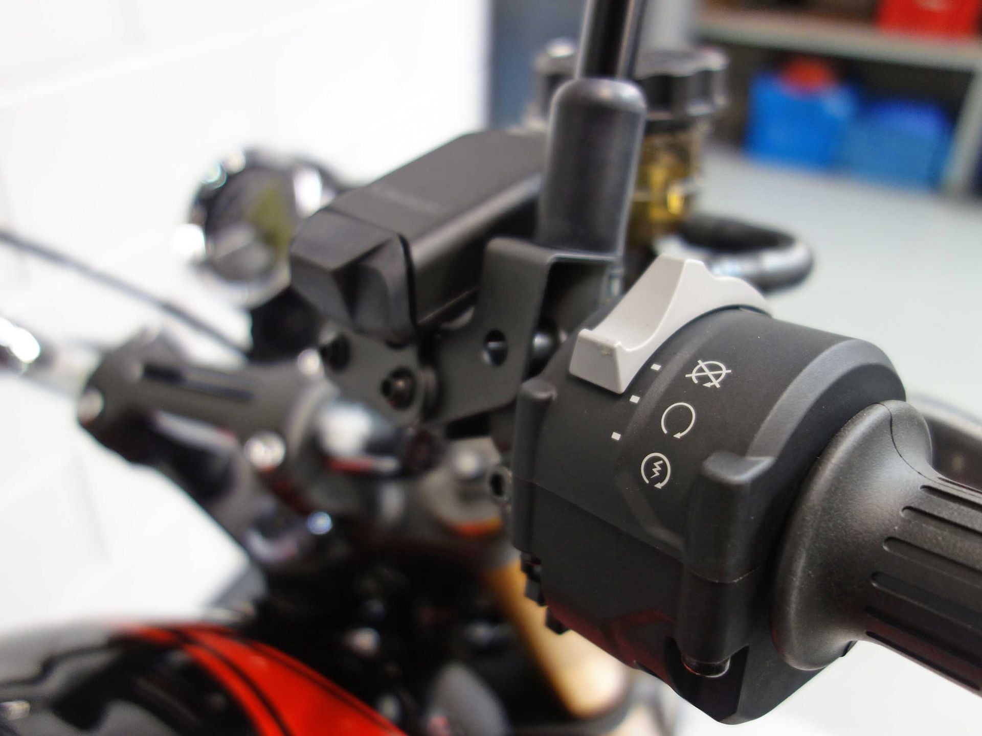 56631917-10 Nieuwe Kawasaki Z900RS naked bike met 948cc motor uit 2026 bij NIWA Motoren
