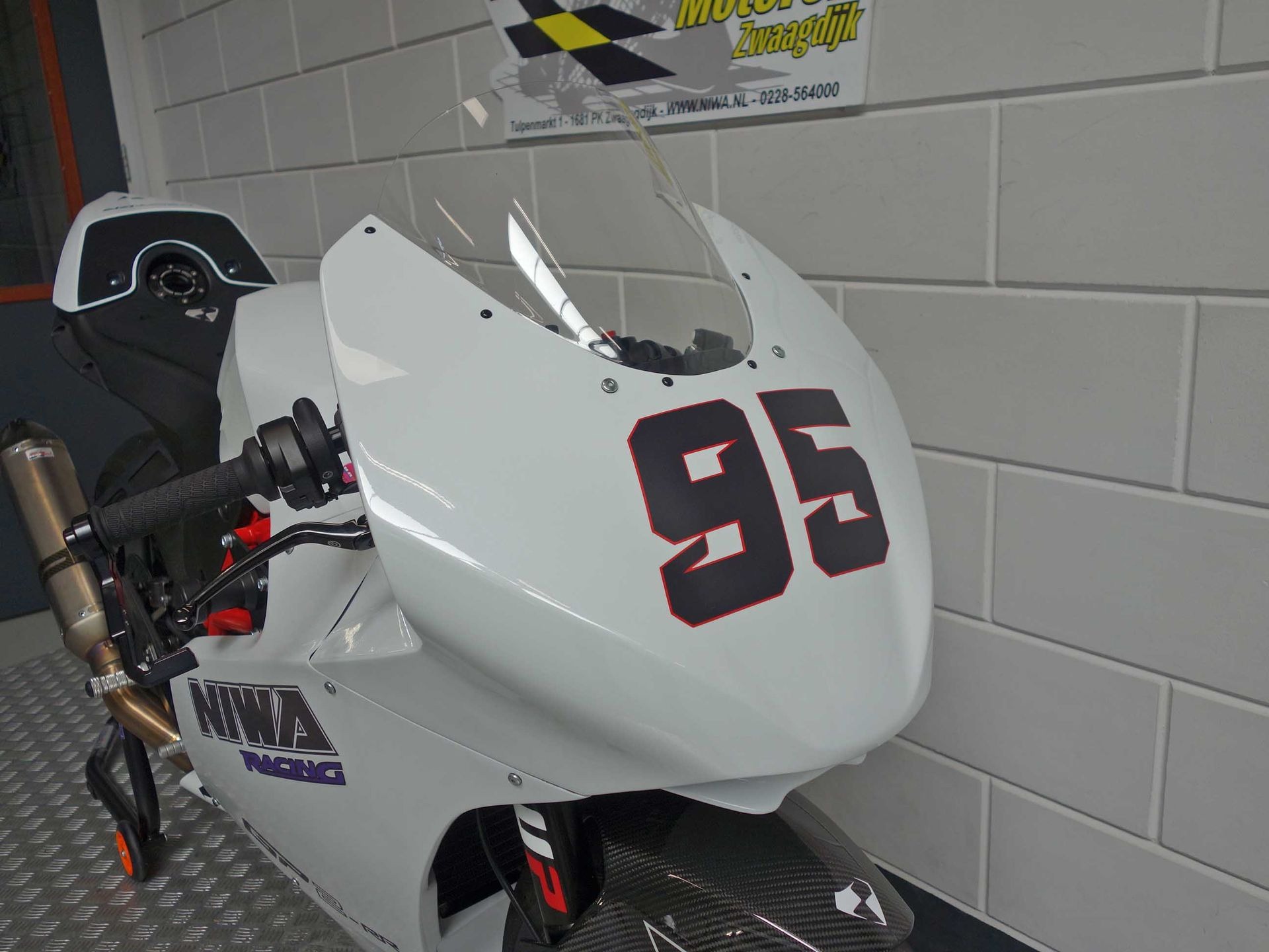 56632005-4 Nieuwe supersport met 890cc motor uit 2025 bij NIWA Motoren