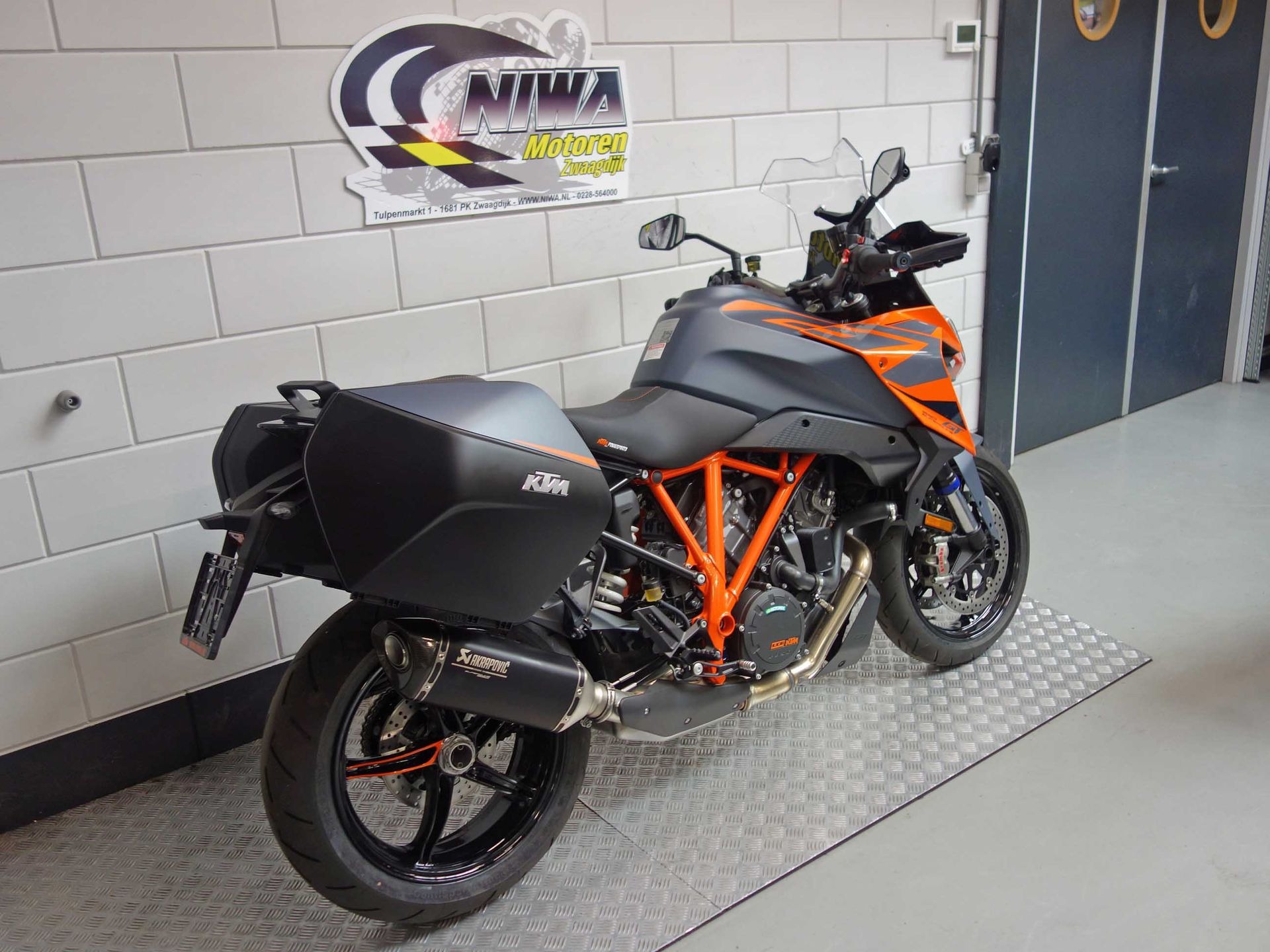 56632128-3 Nieuwe KTM 1290 tour met 1301cc motor uit 2024 bij NIWA Motoren