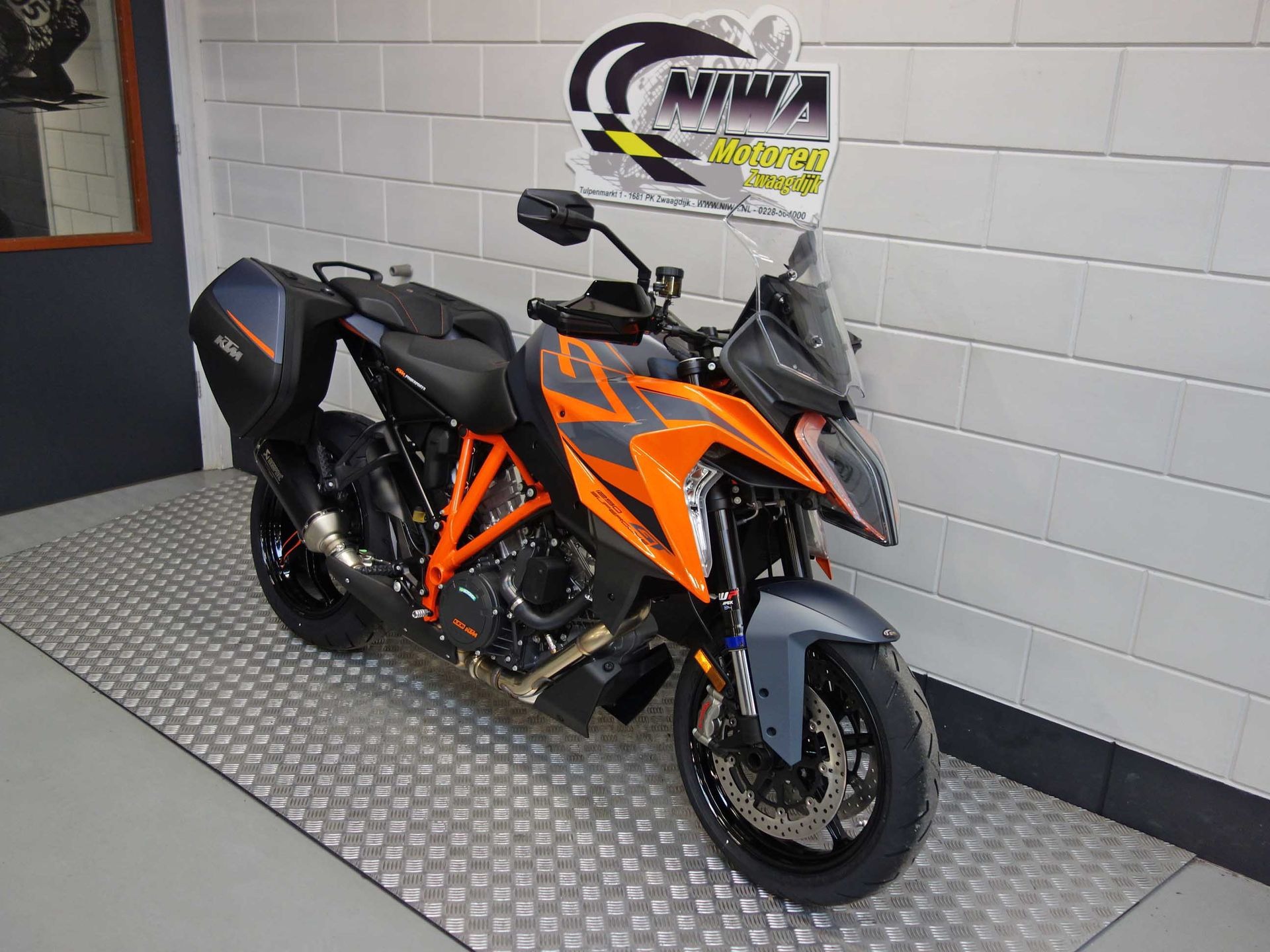56632140-3 Nieuwe KTM 1290 tour met 1301cc motor uit 2024 bij NIWA Motoren