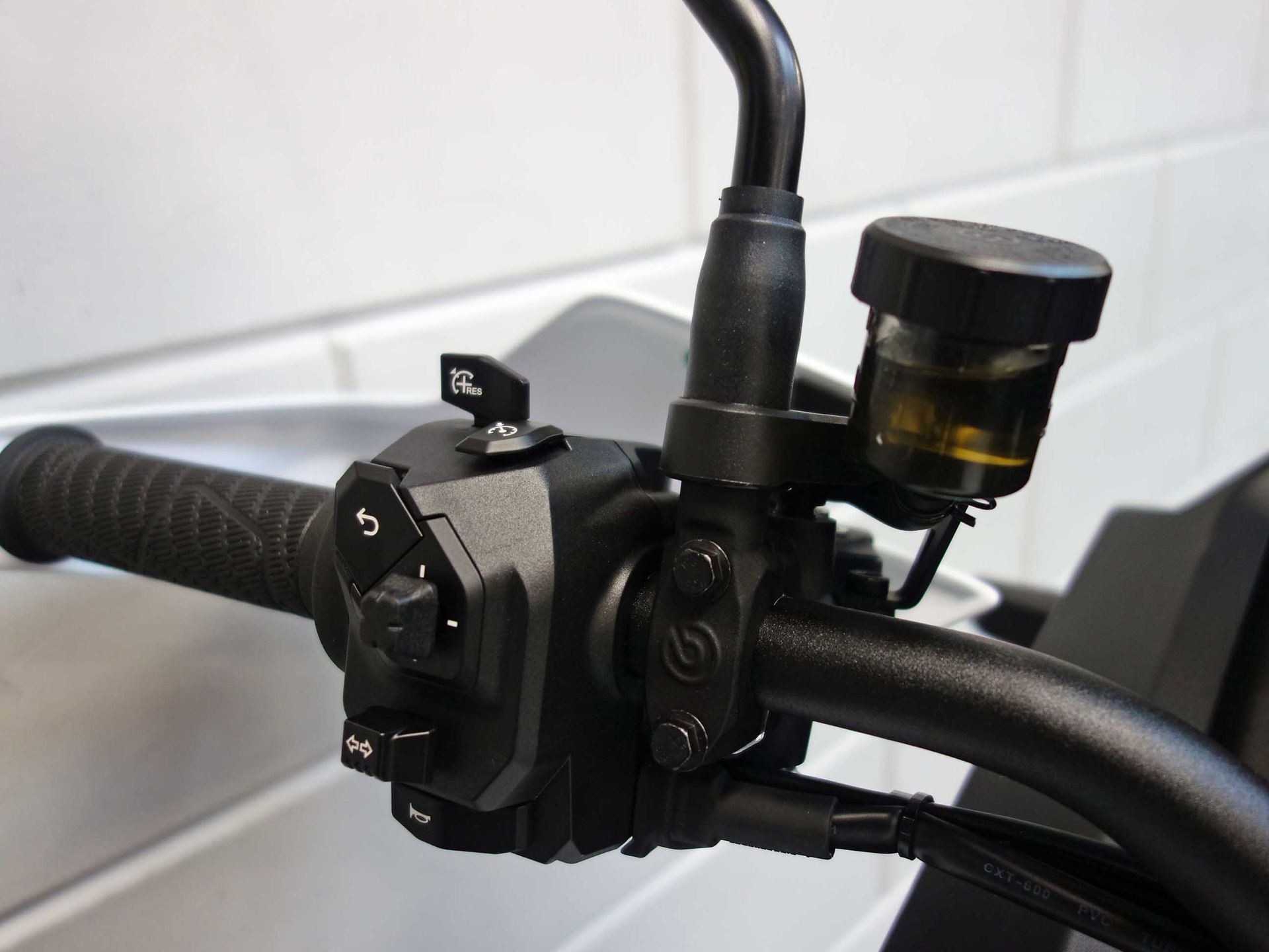 56632194-8 Nieuwe KTM 1390 all-road met 1350cc motor uit 2026 bij NIWA Motoren