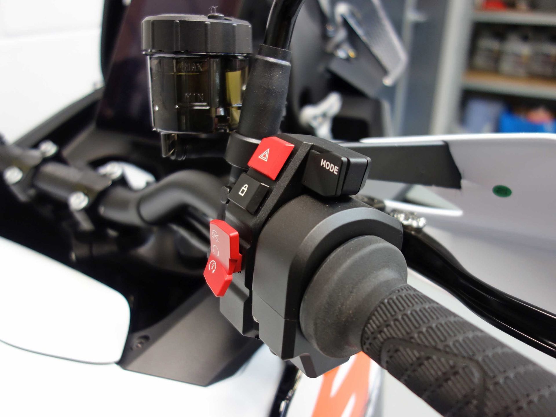 56632194-9 Nieuwe KTM 1390 all-road met 1350cc motor uit 2026 bij NIWA Motoren