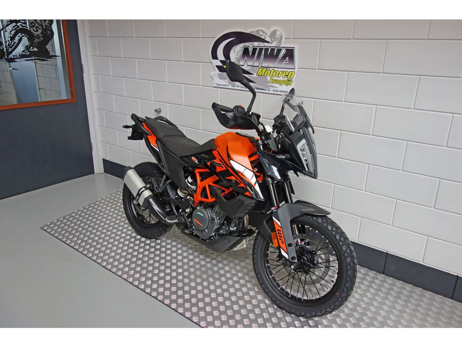 56632216-2 Nieuwe KTM 390 tour met 373cc motor uit 2024 bij NIWA Motoren
