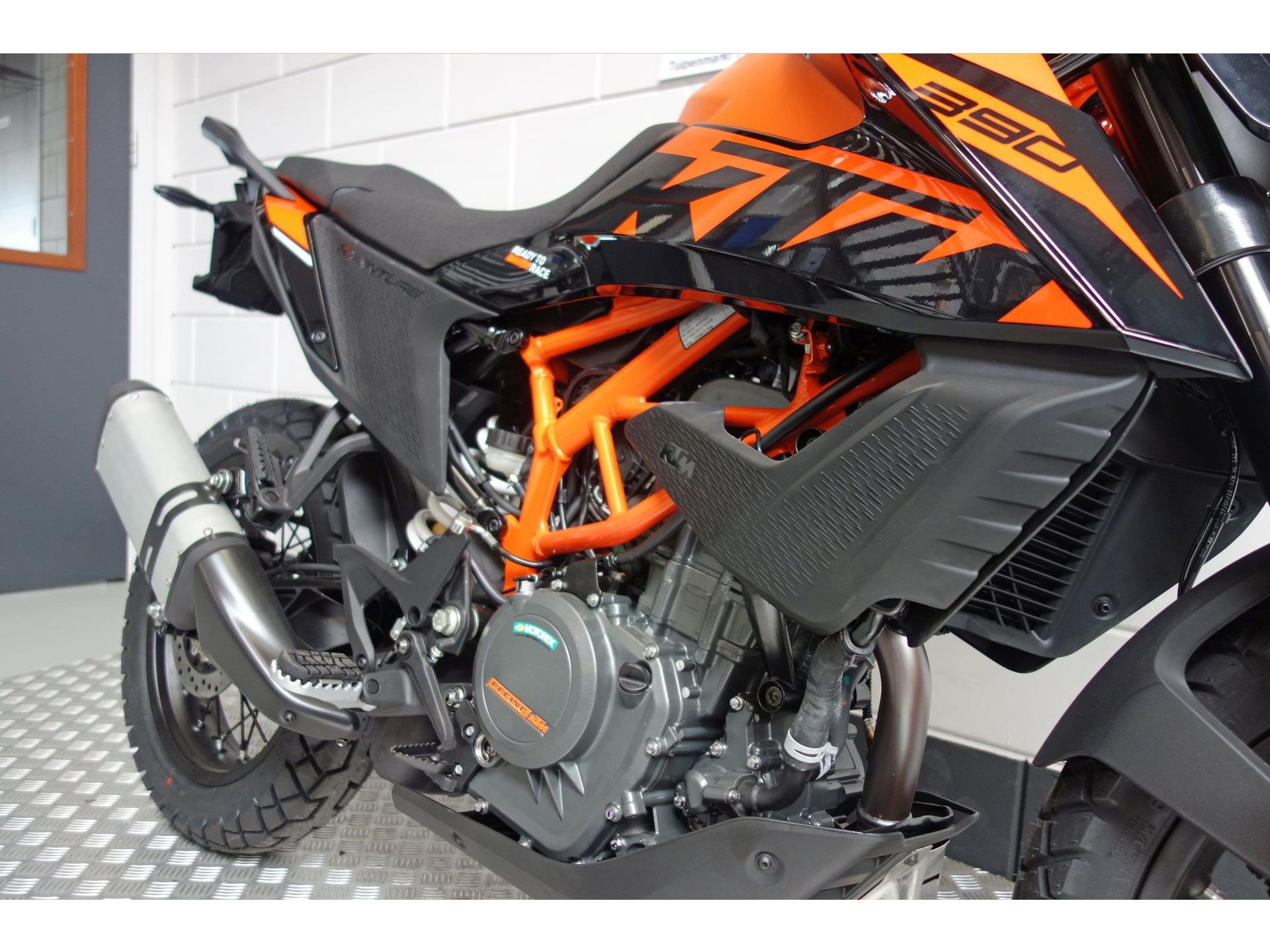 56632216-4 Nieuwe KTM 390 tour met 373cc motor uit 2024 bij NIWA Motoren