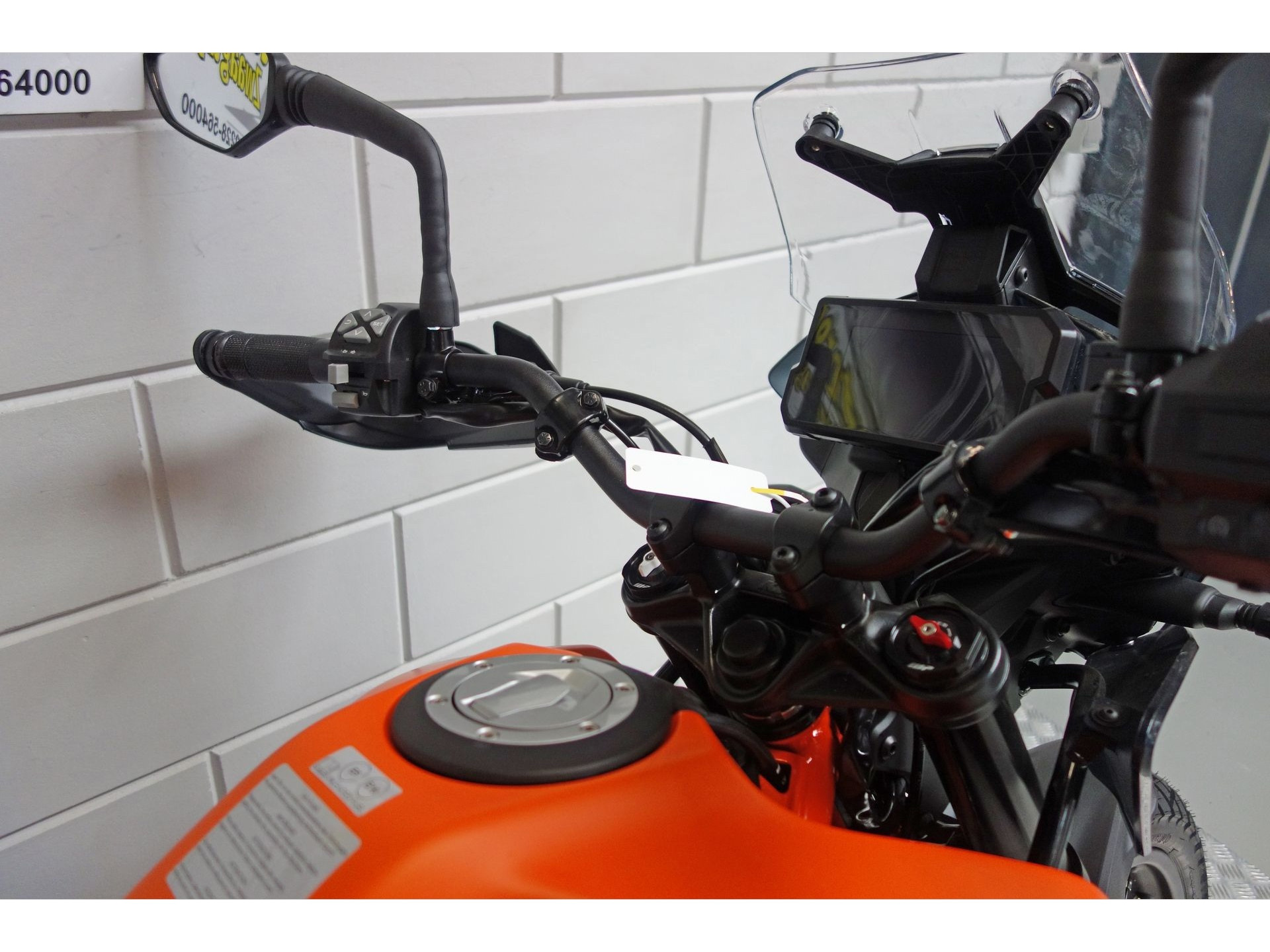 56632216-5 Nieuwe KTM 390 tour met 373cc motor uit 2024 bij NIWA Motoren