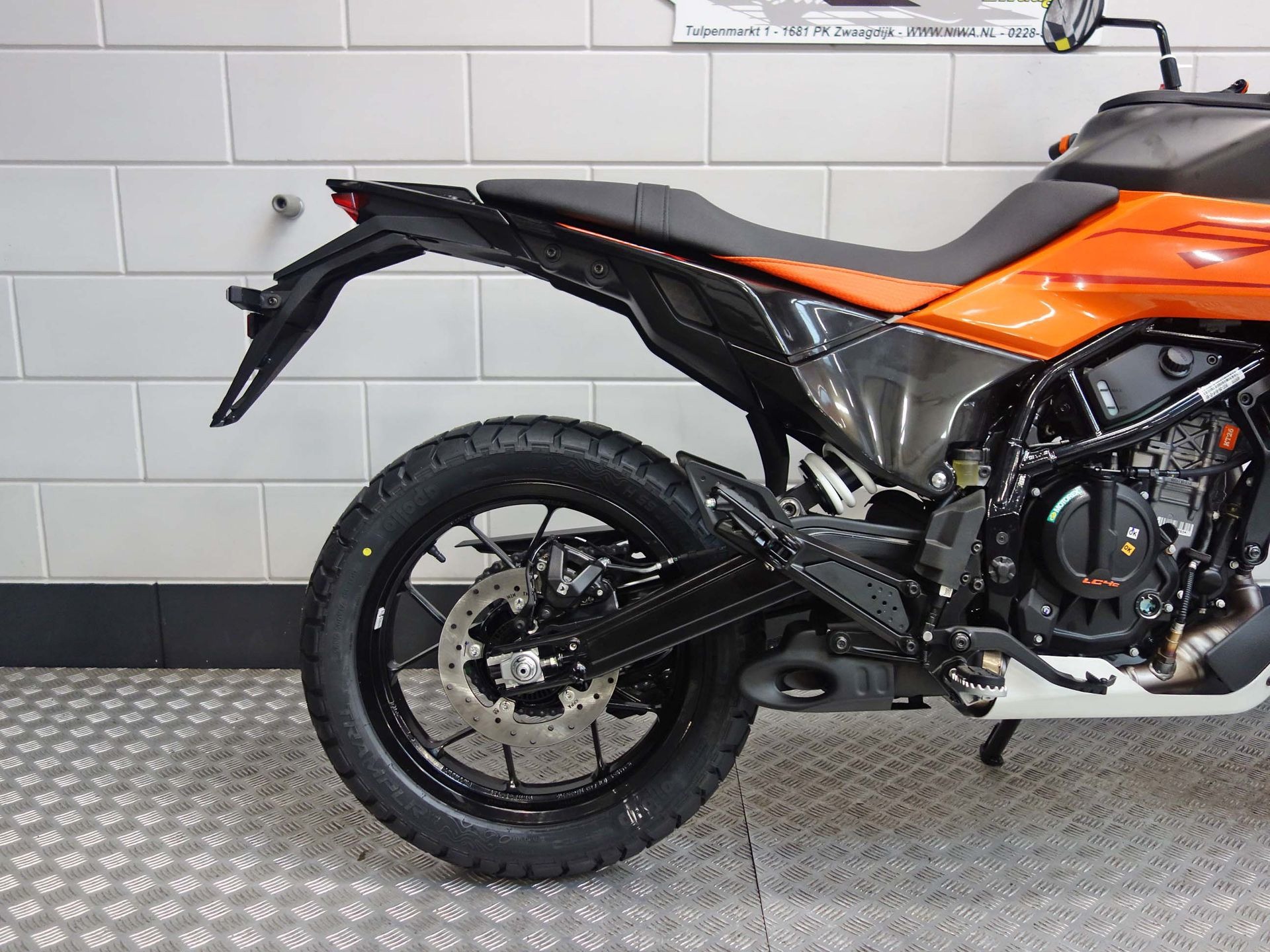 56632249-6 Nieuwe KTM 390 tour met 390cc motor uit 2026 bij NIWA Motoren