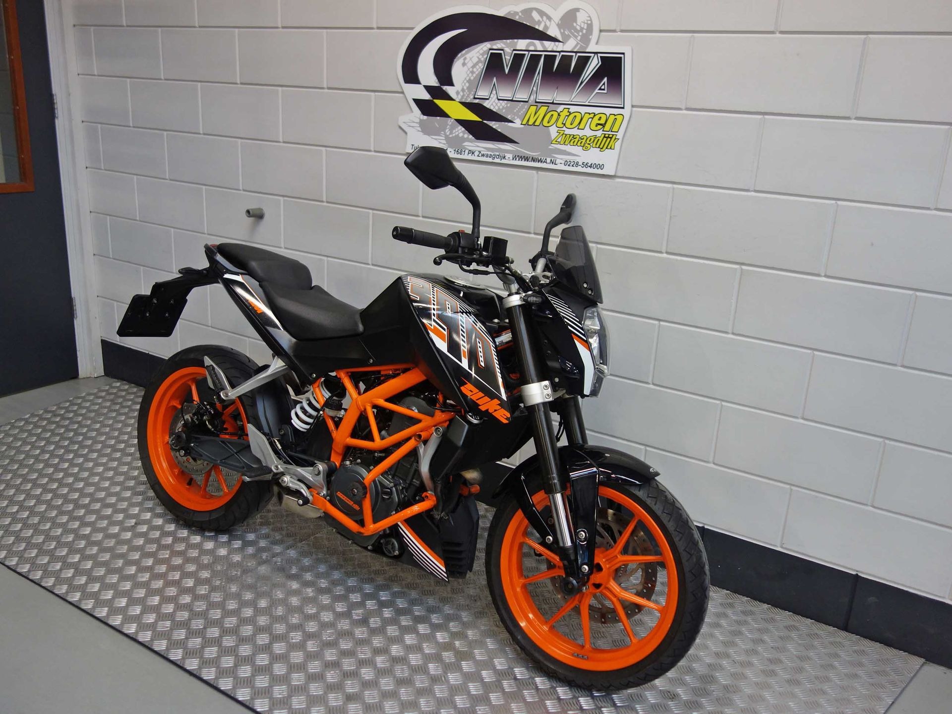 56632276-3 Gebruikte KTM 390 naked bike met 373cc motor uit 2016 bij NIWA Motoren