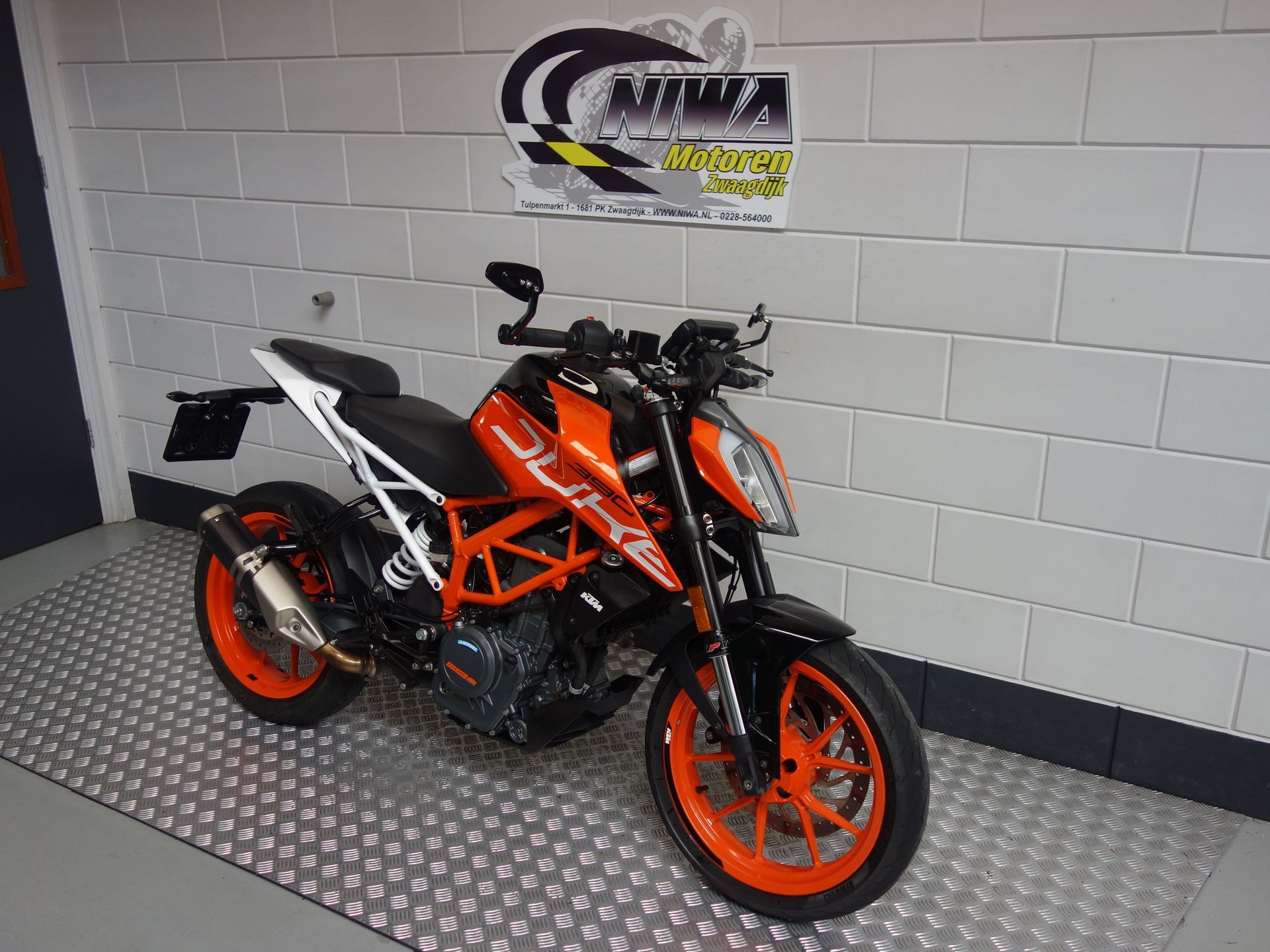 56632281-3 Gebruikte KTM 390 naked bike met 373cc motor uit 2017 bij NIWA Motoren