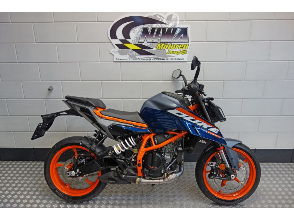 Nieuwe KTM 390 naked bike met 373cc motor uit 2025 bij NIWA Motoren
