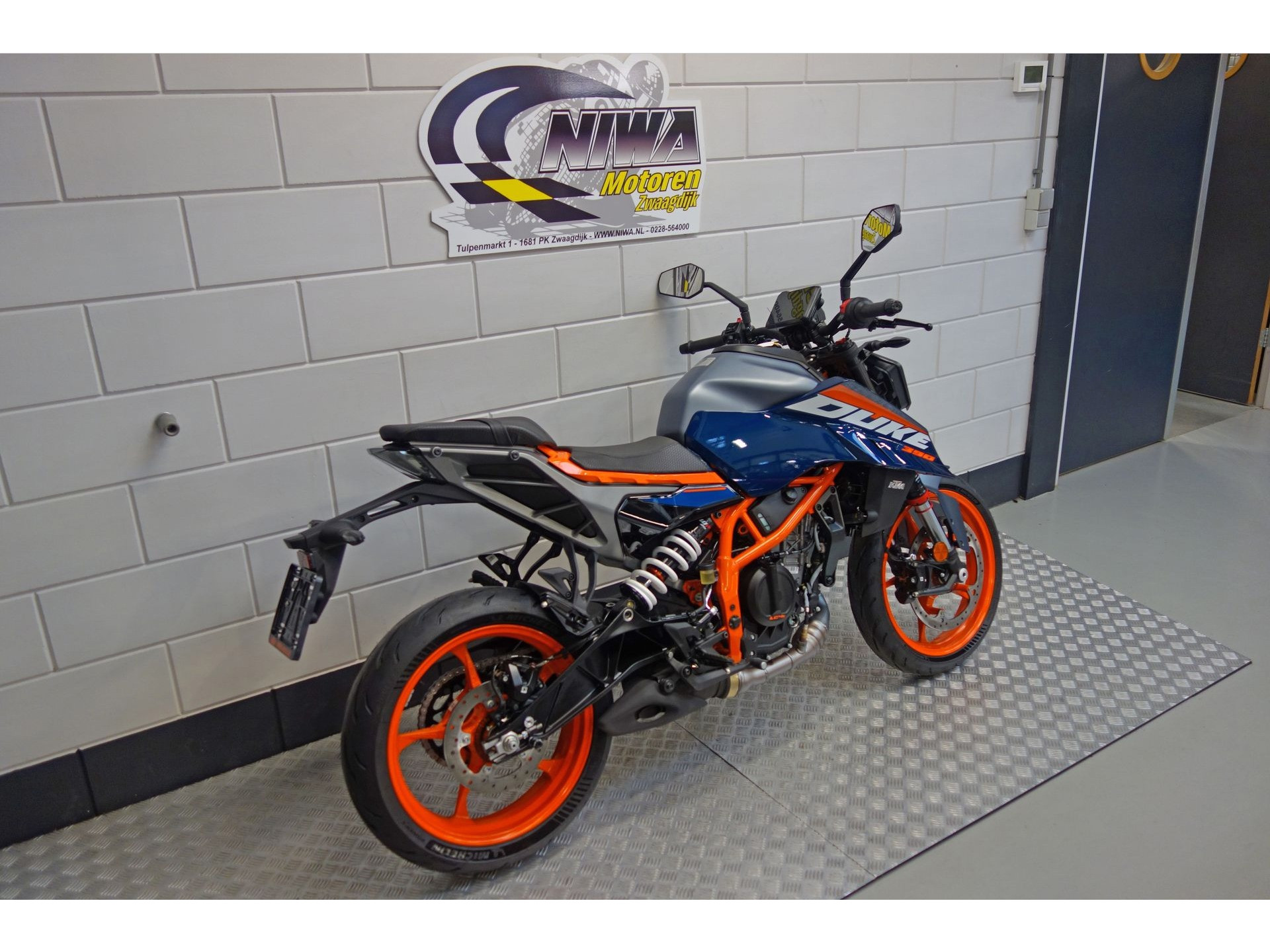 56632295-2 Nieuwe KTM 390 naked bike met 373cc motor uit 2025 bij NIWA Motoren