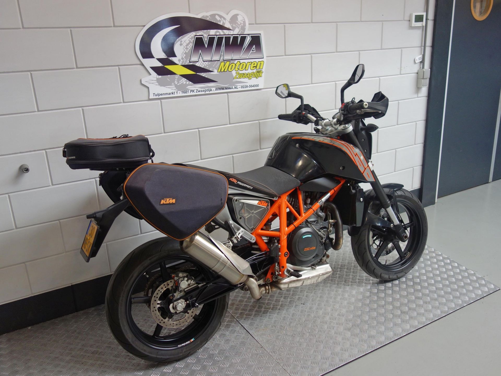 56632319-3 Gebruikte KTM 690 naked bike met 690cc motor uit 2012 bij NIWA Motoren