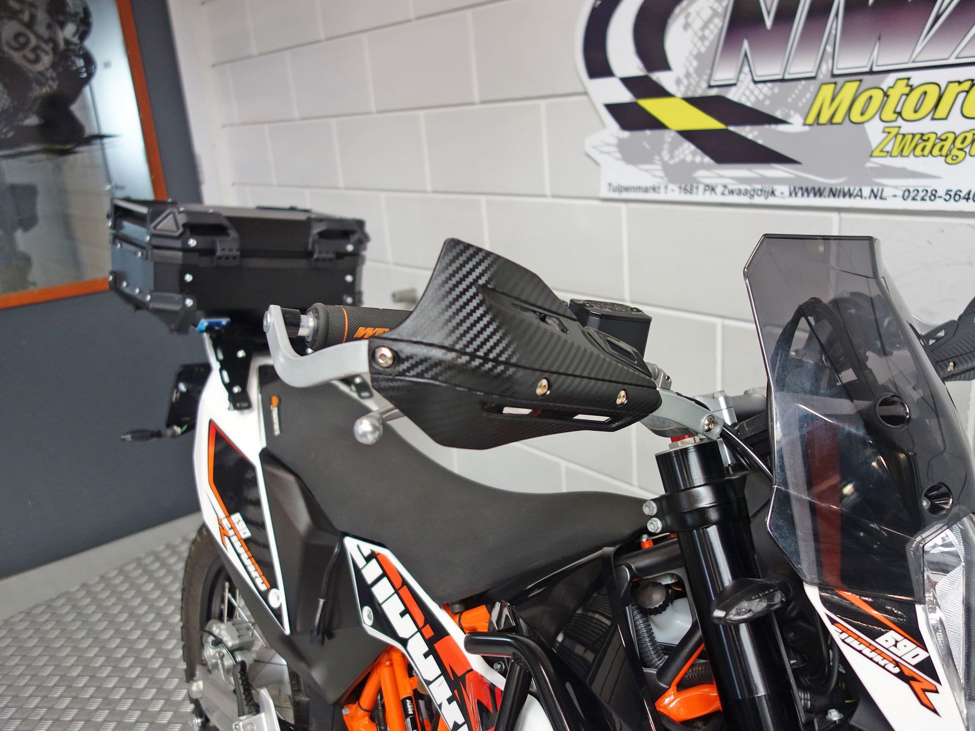 56632336-7 Gebruikte KTM 690 enduro met 690cc motor uit 2017 bij NIWA Motoren