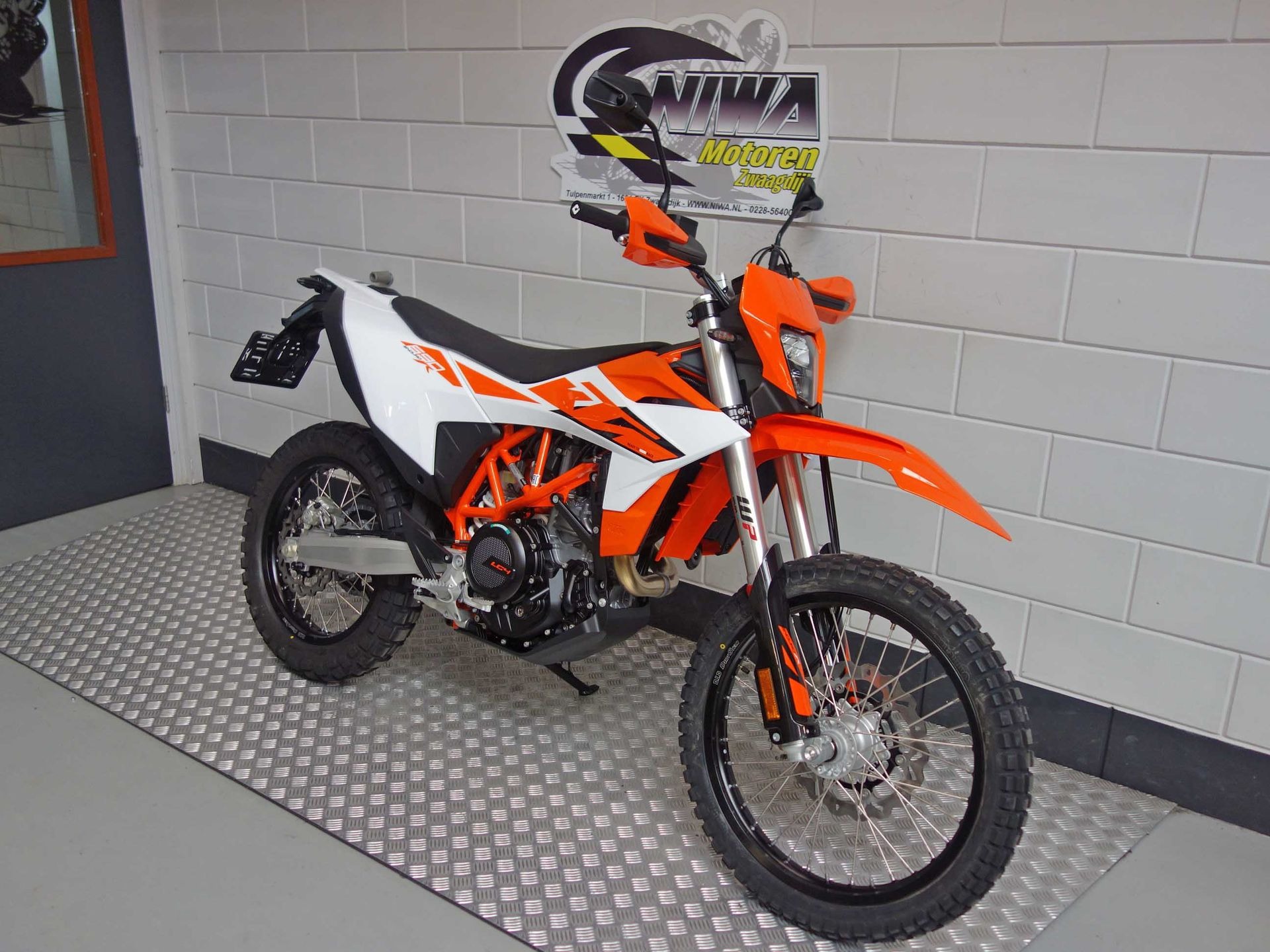 56632351-2 Nieuwe KTM 690 enduro met 690cc motor uit 2026 bij NIWA Motoren