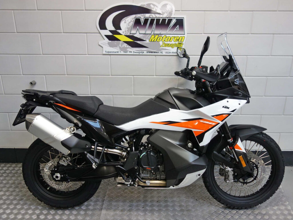 Nieuwe KTM 790 overig met cc motor uit 2026 bij NIWA Motoren