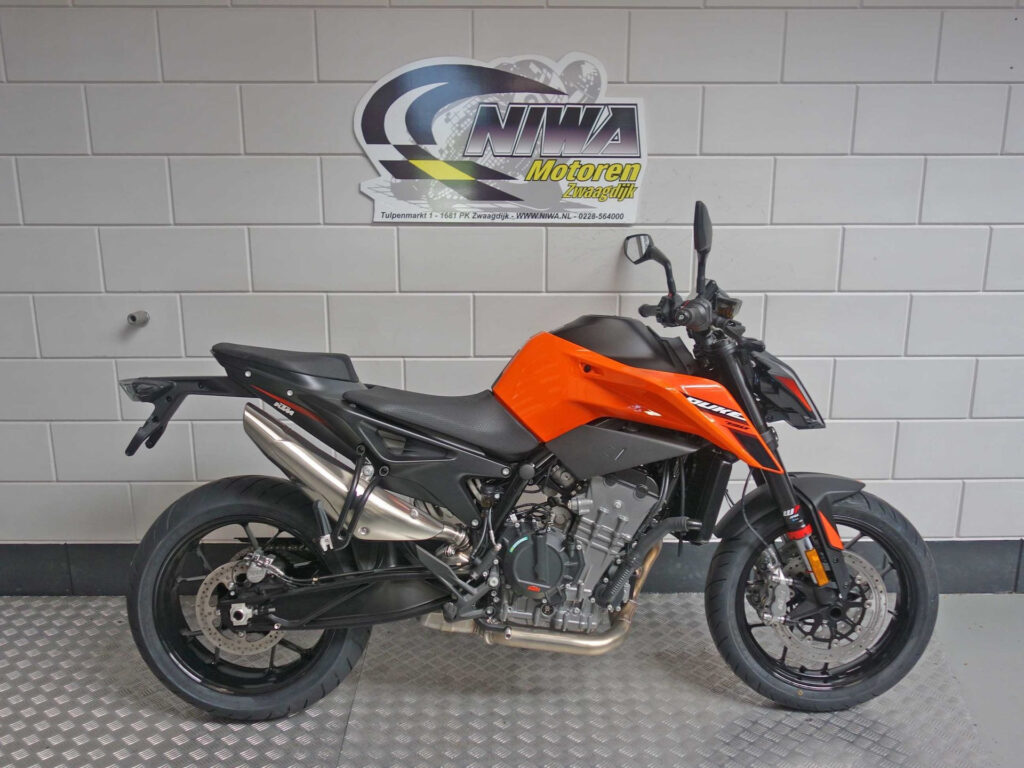 Gebruikte KTM 790 Duke naked bike met 799cc motor uit 2026 bij NIWA Motoren