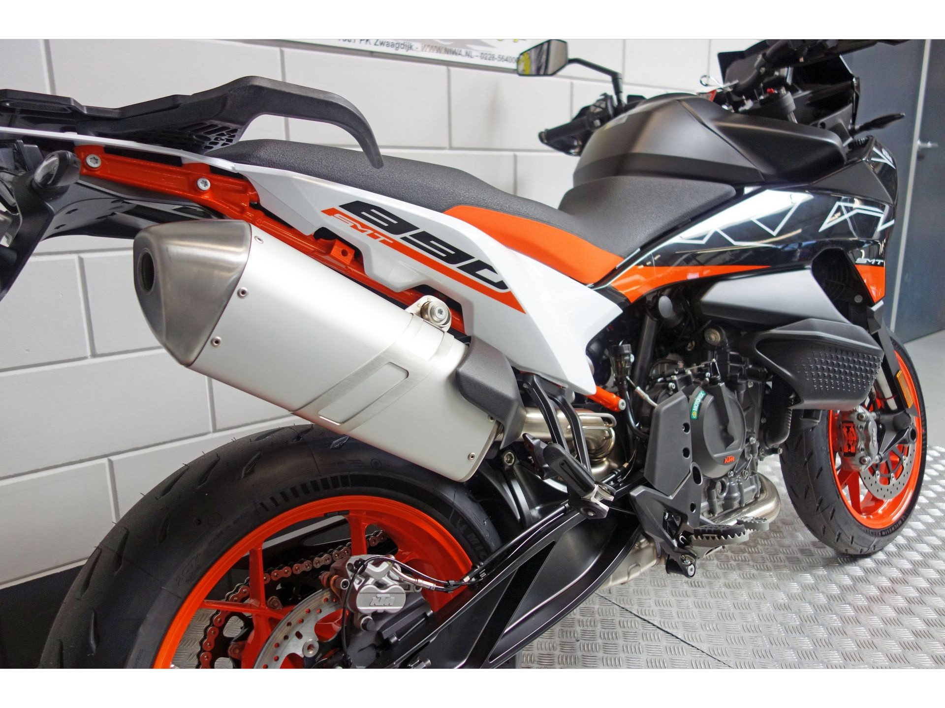 56632436-4 Nieuwe KTM 890 supermotard met 889cc motor uit 2025 bij NIWA Motoren