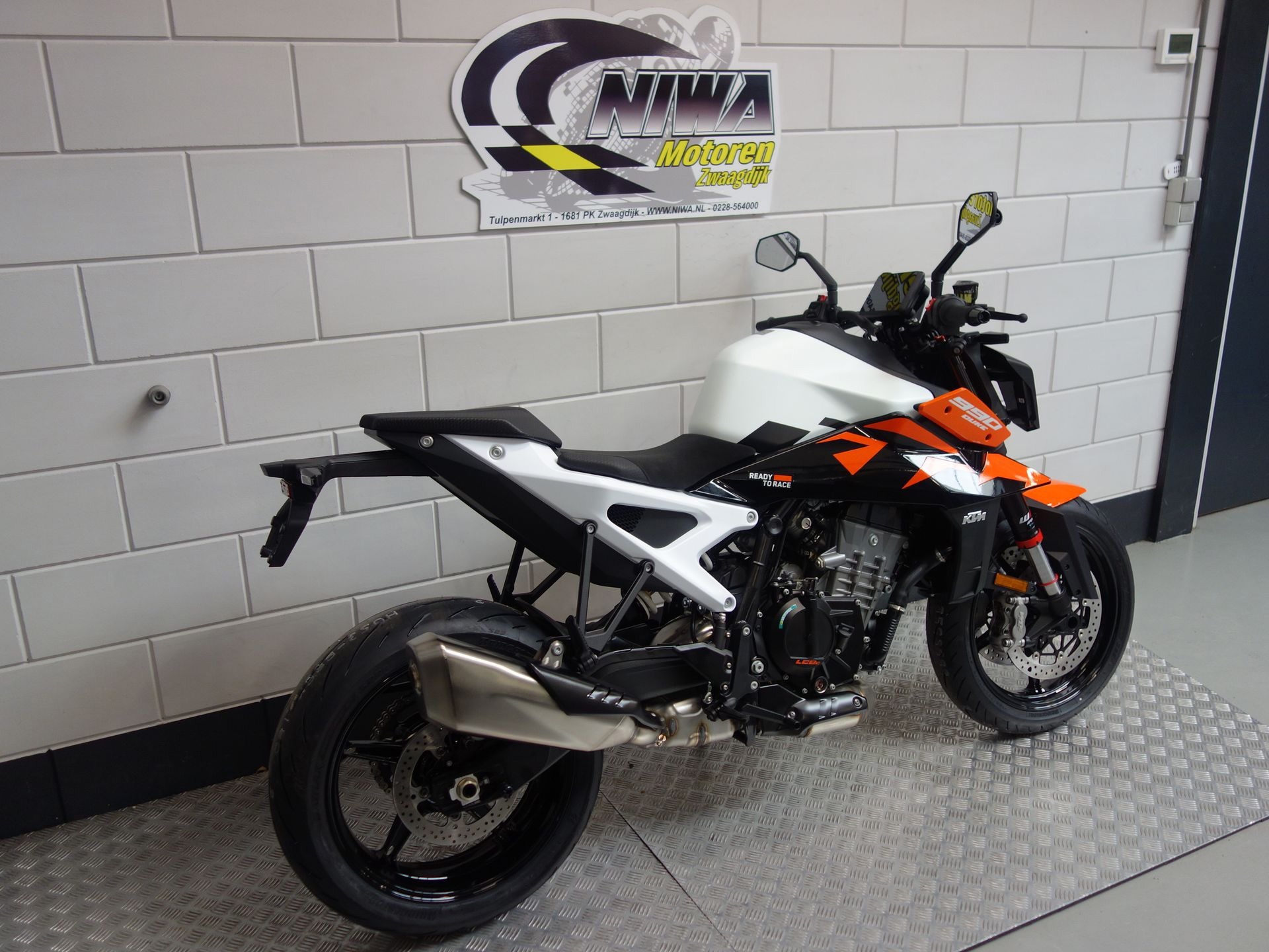 56632508-2 Gebruikte KTM 990 naked bike met 947cc motor uit 2026 bij NIWA Motoren