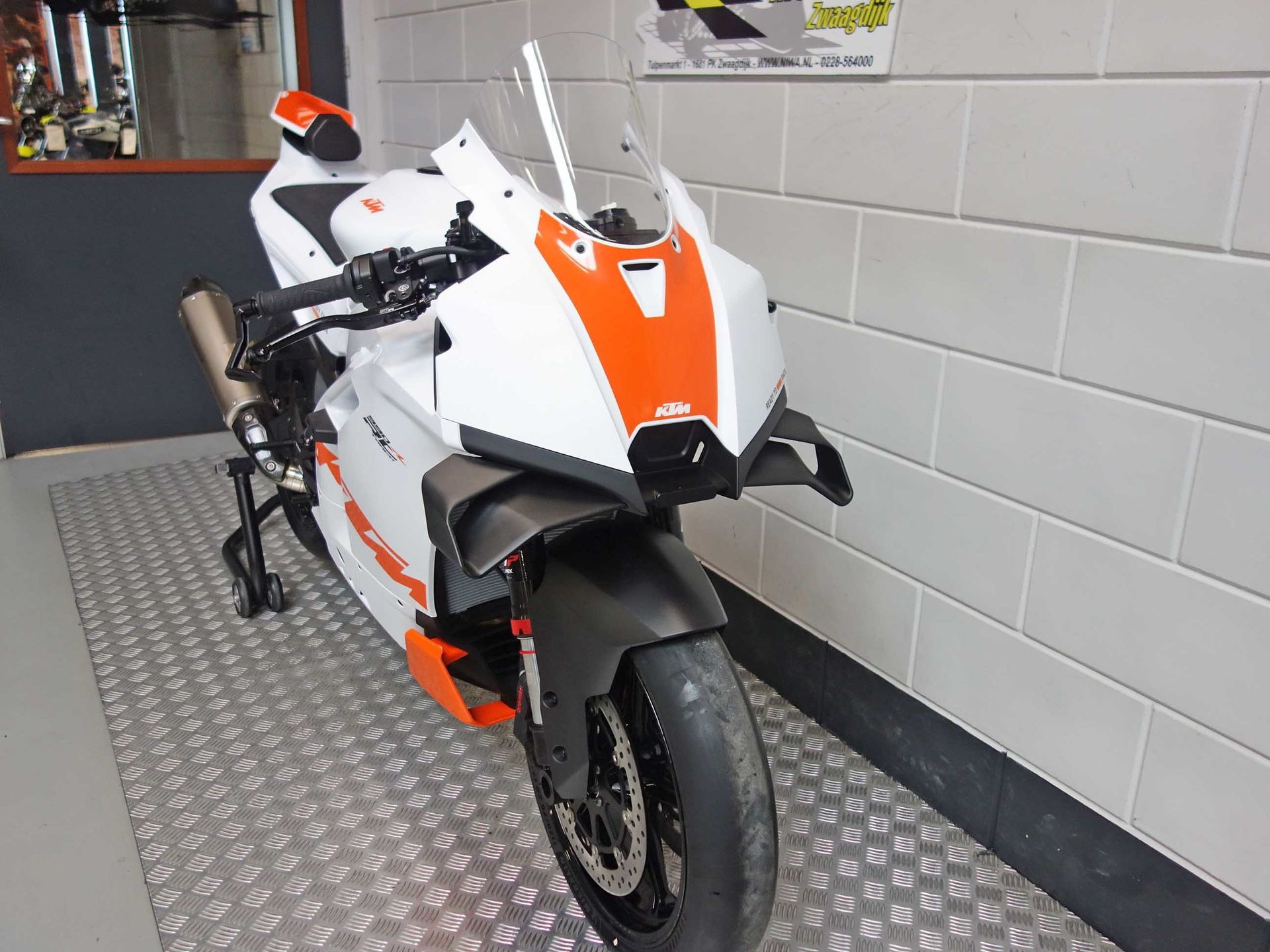 56632514-9 Nieuwe KTM 990 supersport met 947cc motor uit 2026 bij NIWA Motoren