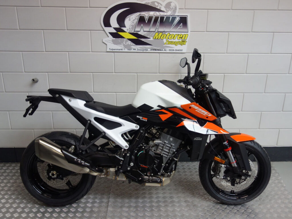 Nieuwe KTM 990 naked bike met 947cc motor uit 2026 bij NIWA Motoren