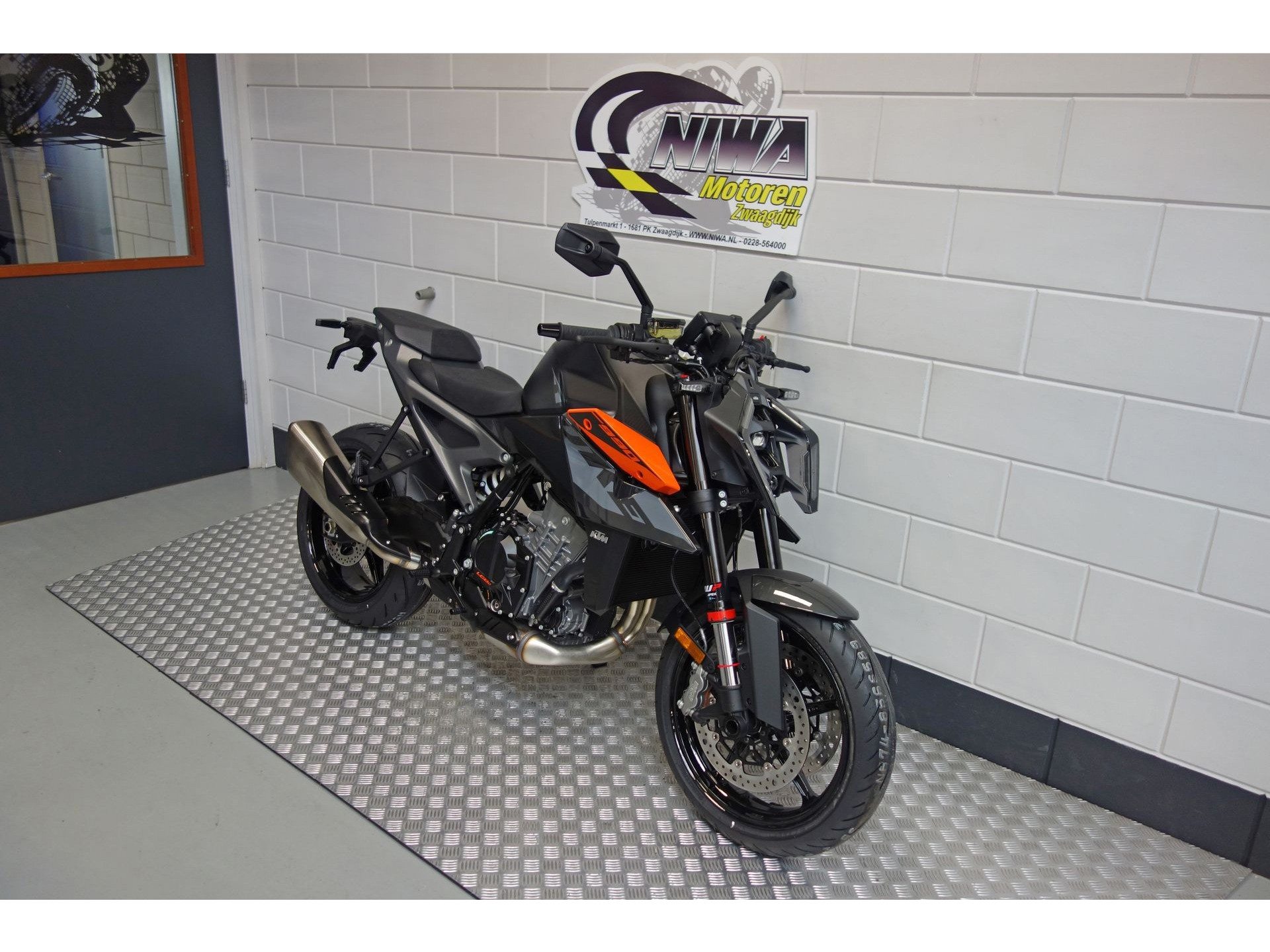 56632521-2 Gebruikte KTM 990 naked bike met 947cc motor uit 2025 bij NIWA Motoren