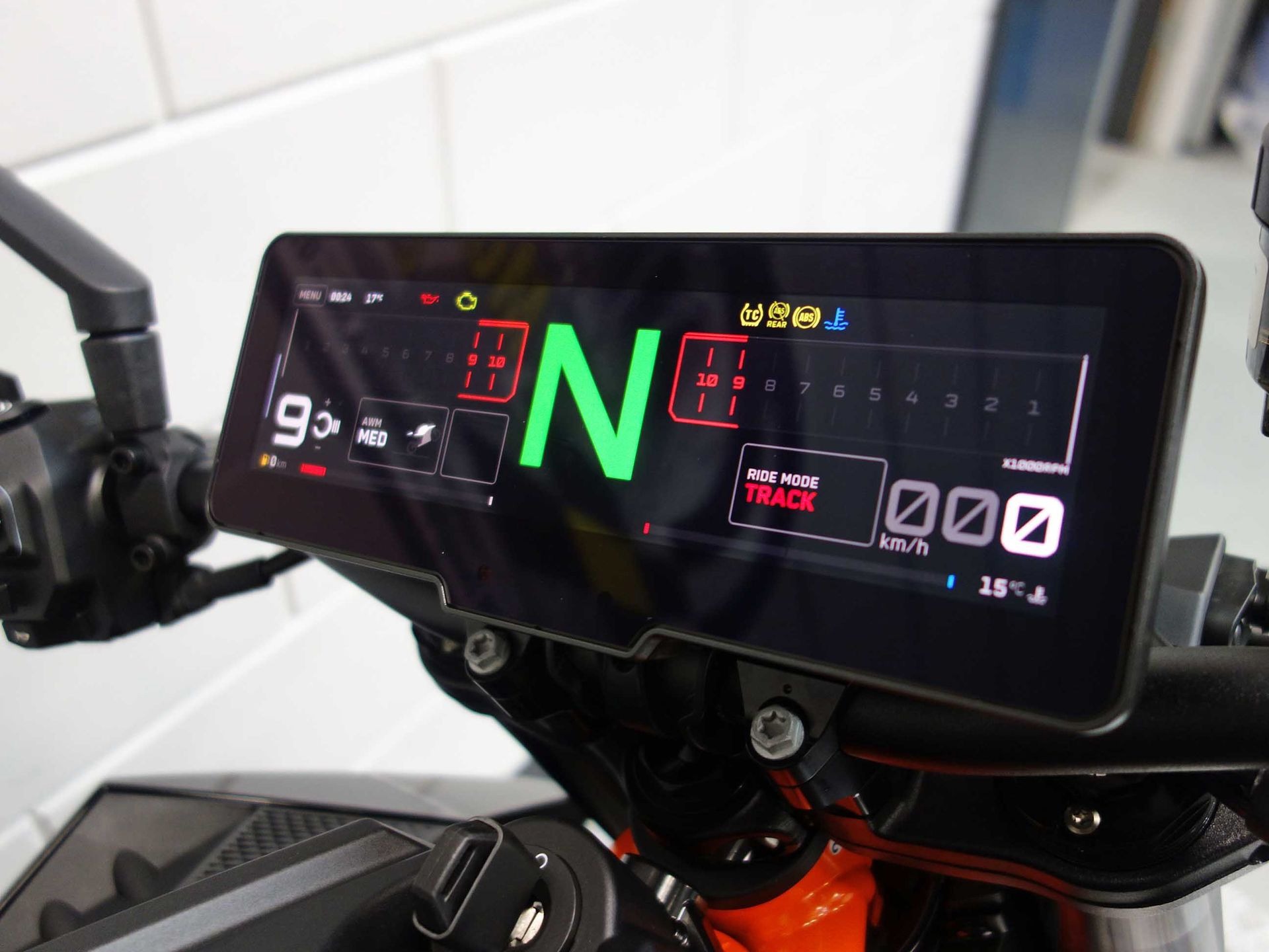 56632526-7 Nieuwe KTM 990 naked bike met 990cc motor uit 2026 bij NIWA Motoren