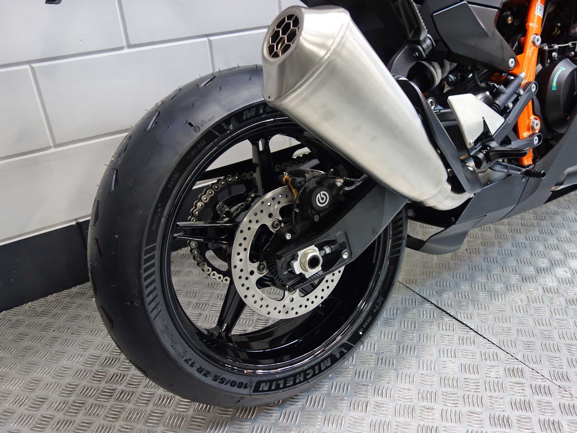 56632542-8 Nieuwe KTM 990 supersport met 947cc motor uit 2026 bij NIWA Motoren