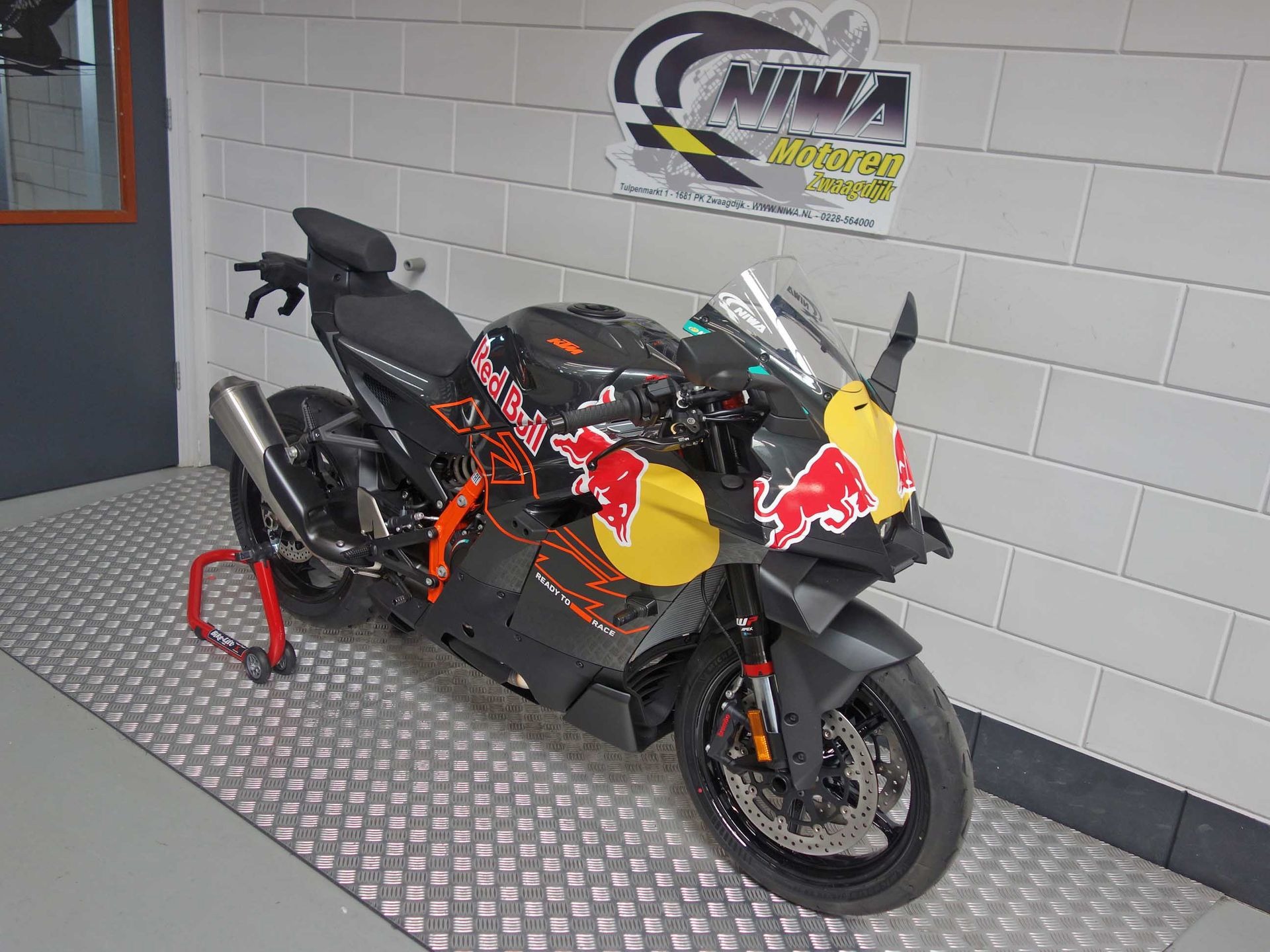 56632543-2 Nieuwe KTM 990 supersport met 947cc motor uit 2026 bij NIWA Motoren