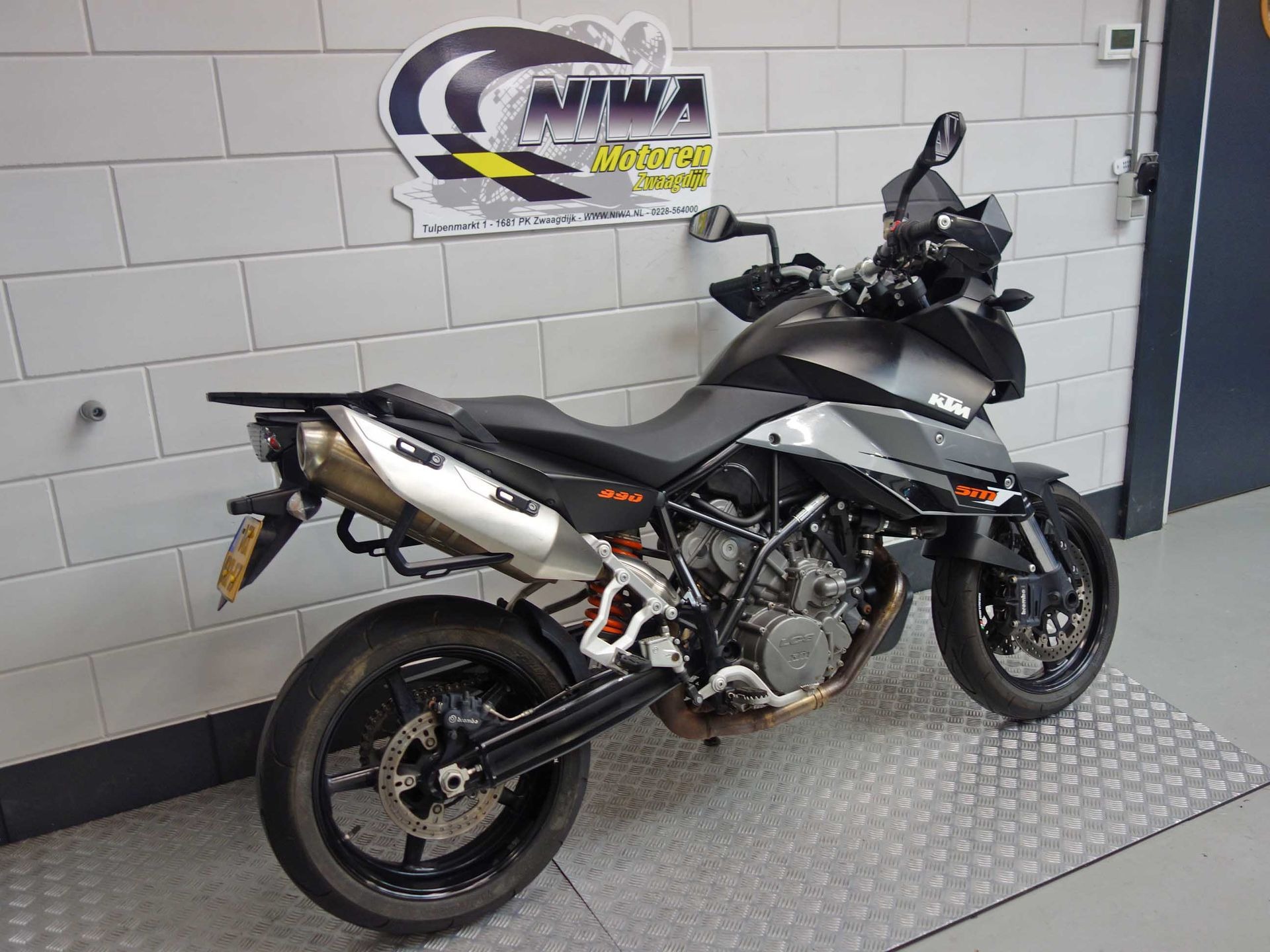 56632570-2 Gebruikte KTM 990 supermotard met 1000cc motor uit 2010 bij NIWA Motoren