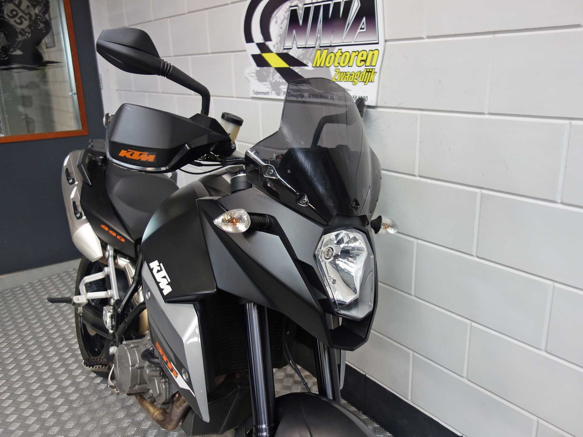 56632570-4 Gebruikte KTM 990 supermotard met 1000cc motor uit 2010 bij NIWA Motoren