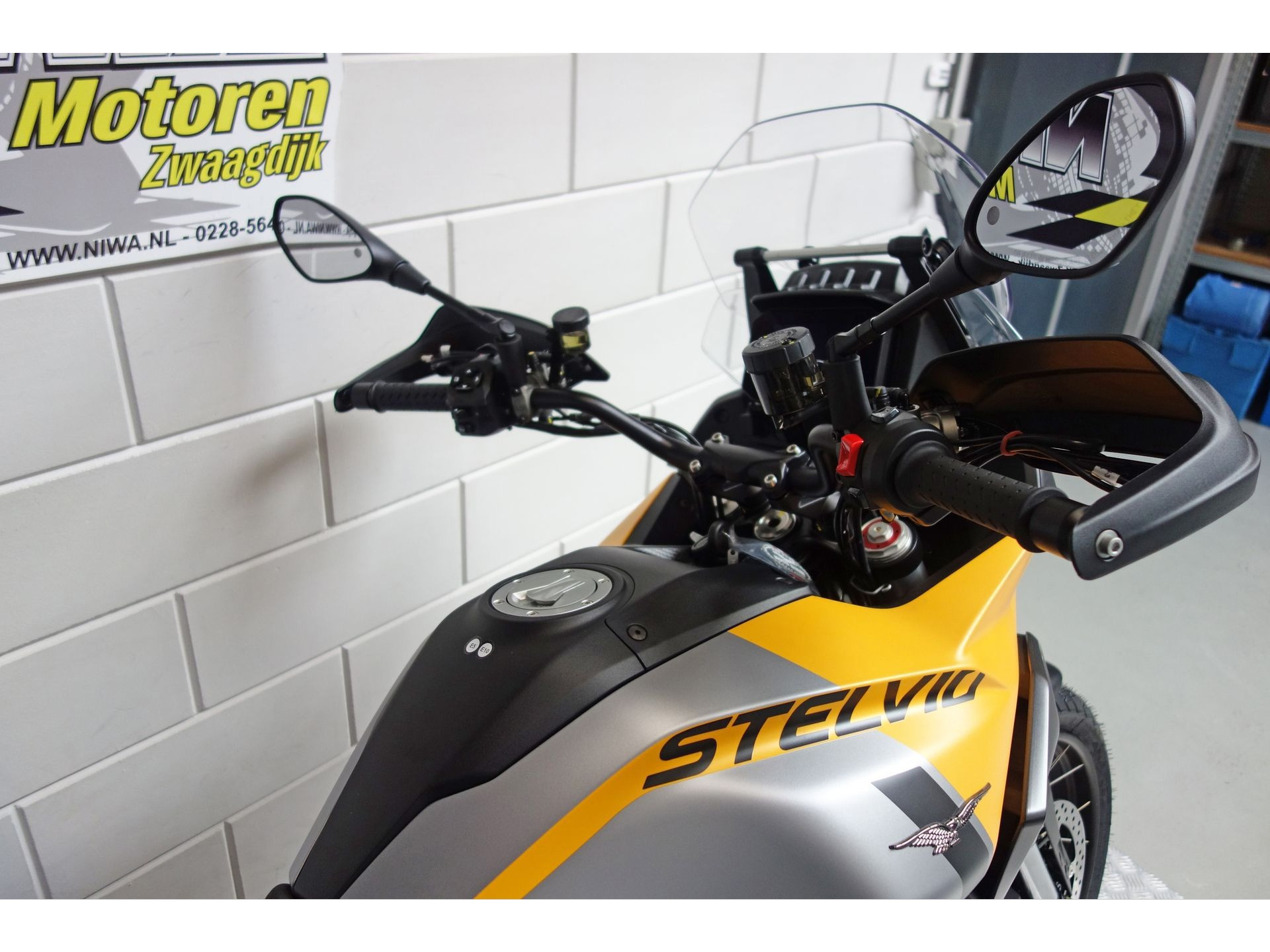 56632760-5 Nieuwe Moto Guzzi Stelvio tour met 1151cc motor uit 2026 bij NIWA Motoren