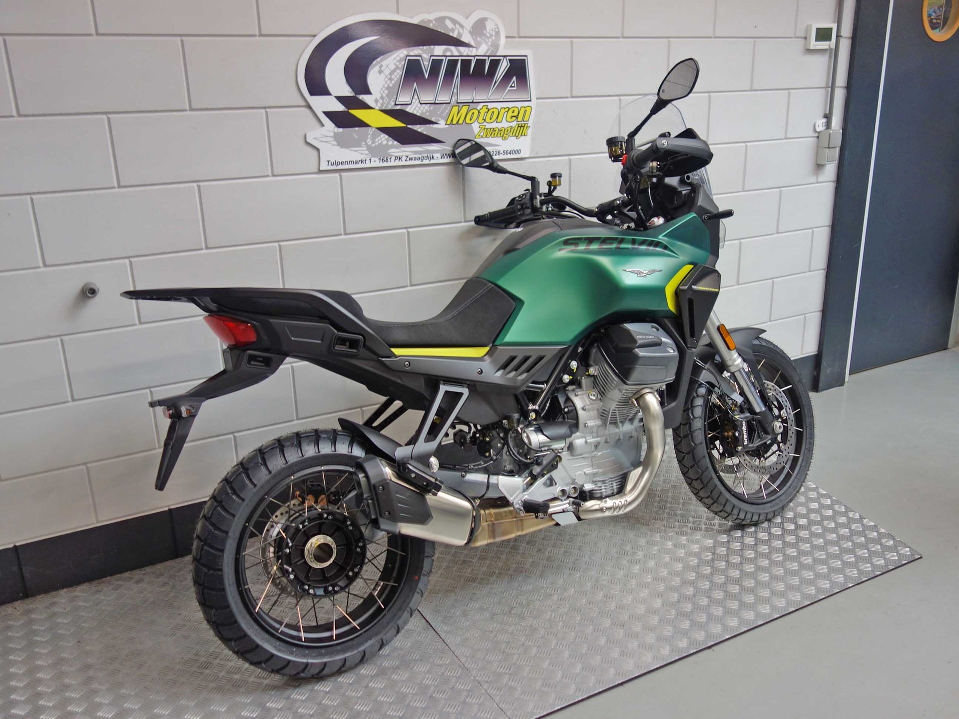 56632766-3 Nieuwe Moto Guzzi Stelvio all-road met 1151cc motor uit 2026 bij NIWA Motoren
