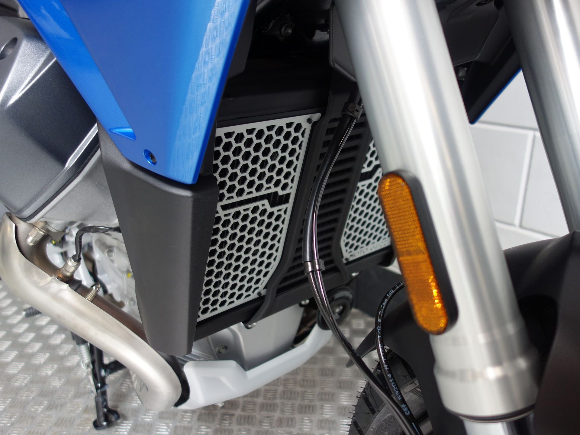 56632801-13 Nieuwe Moto Guzzi Stelvio sport/tour met 1151cc motor uit 2026 bij NIWA Motoren