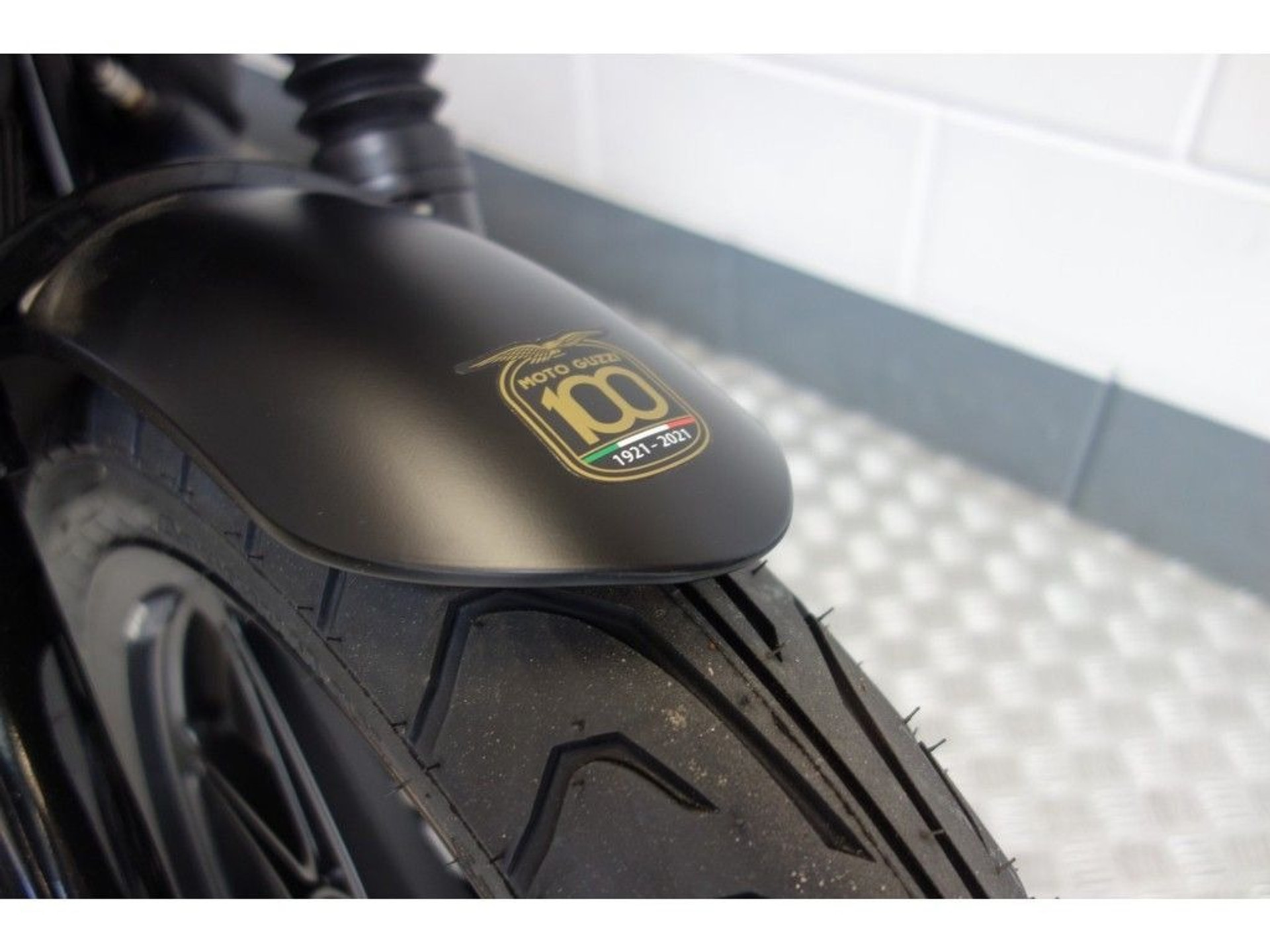 56632828-4 Nieuwe Moto Guzzi V7 overig met 744cc motor uit 2026 bij NIWA Motoren