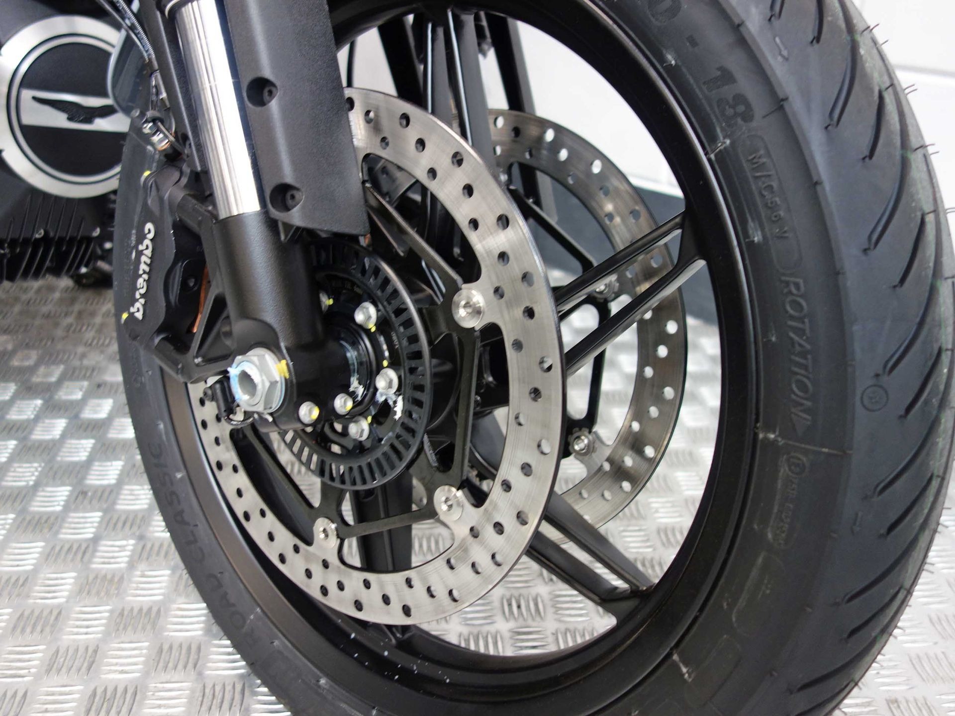 56632830-4 Nieuwe Moto Guzzi V7 sport met 850cc motor uit 2026 bij NIWA Motoren