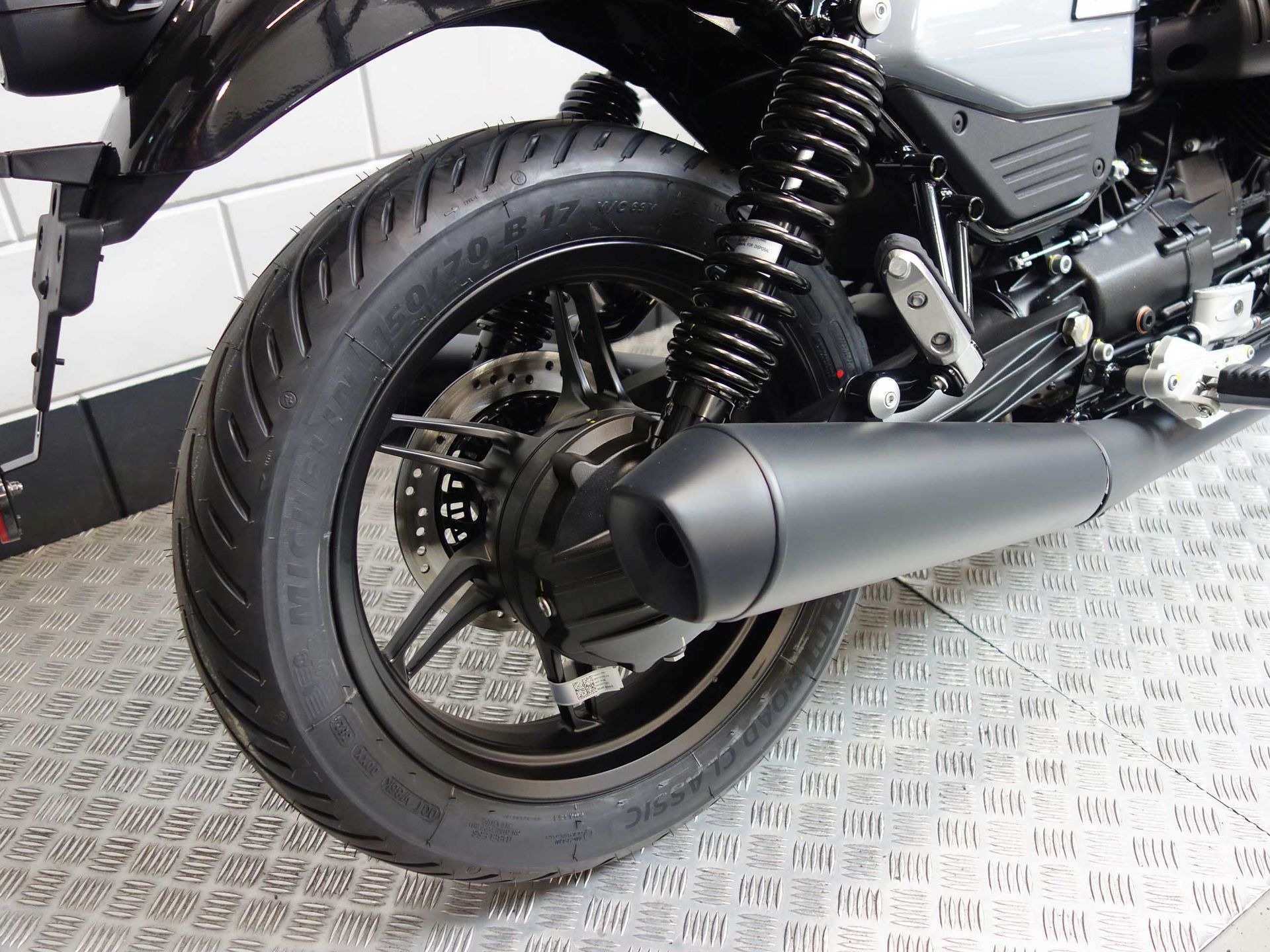 56632830-8 Nieuwe Moto Guzzi V7 sport met 850cc motor uit 2026 bij NIWA Motoren