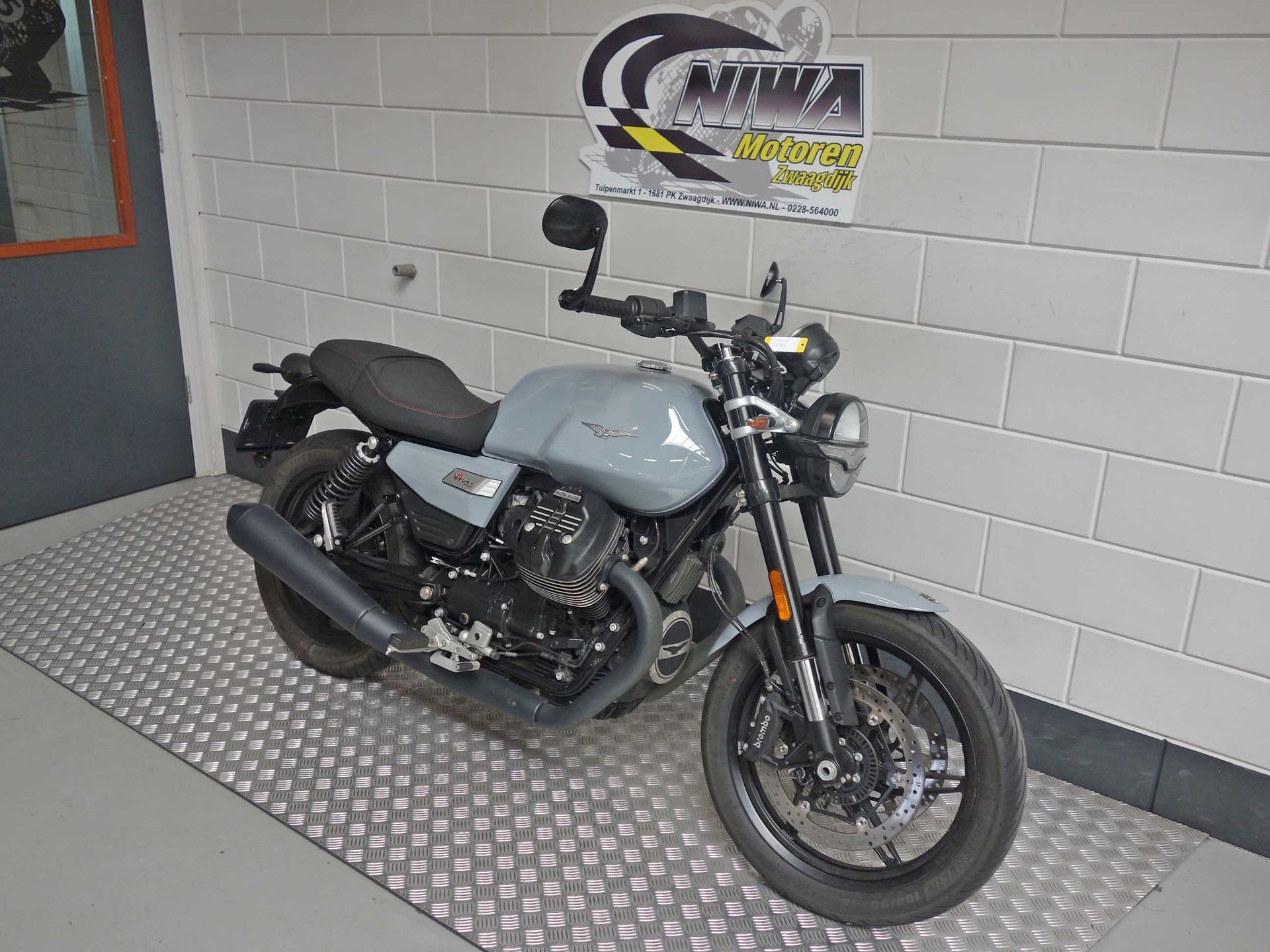 56632839-2 Gebruikte Moto Guzzi V7 sport met 853cc motor uit 2025 bij NIWA Motoren