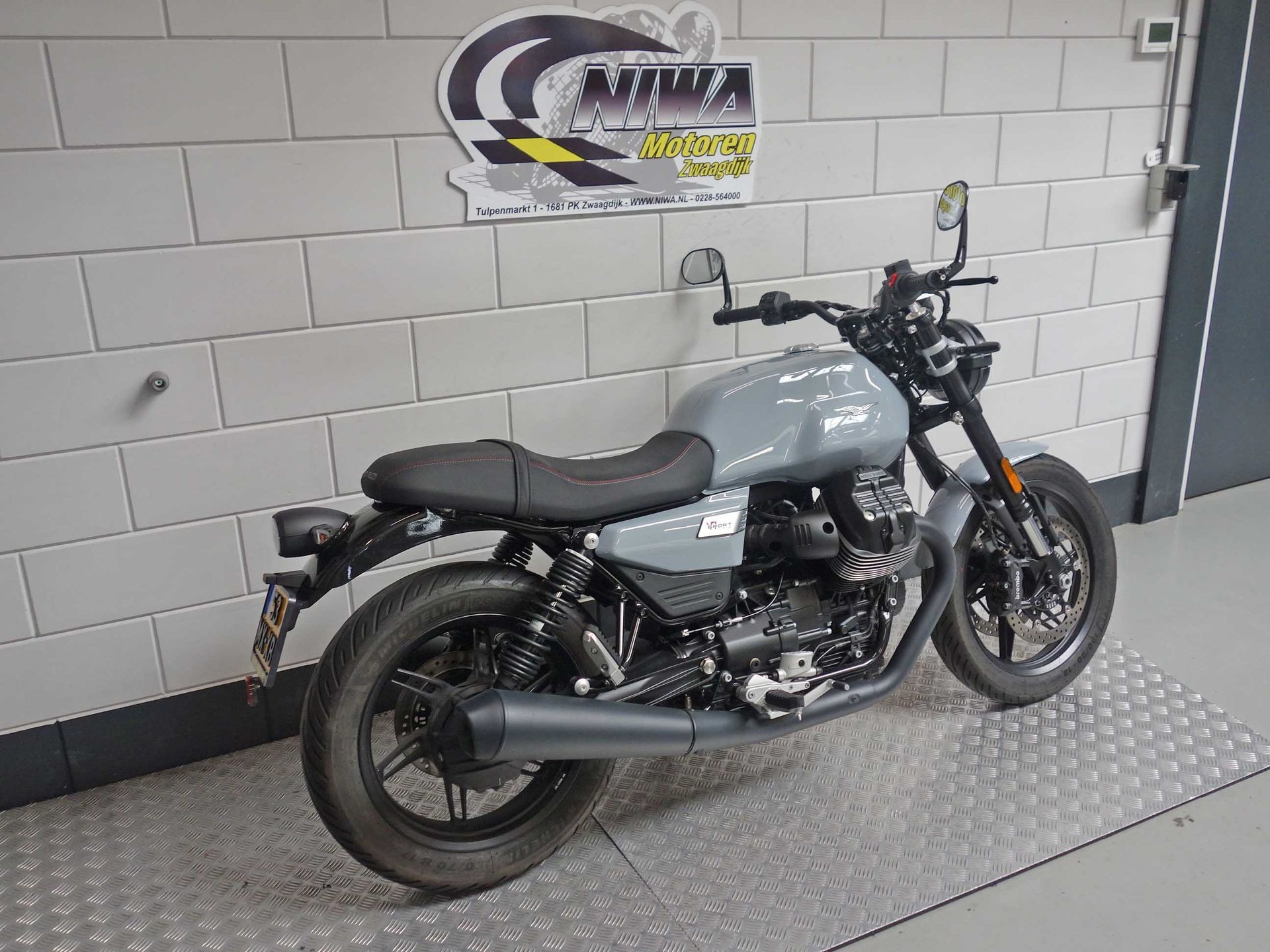 56632839-3 Gebruikte Moto Guzzi V7 sport met 853cc motor uit 2025 bij NIWA Motoren